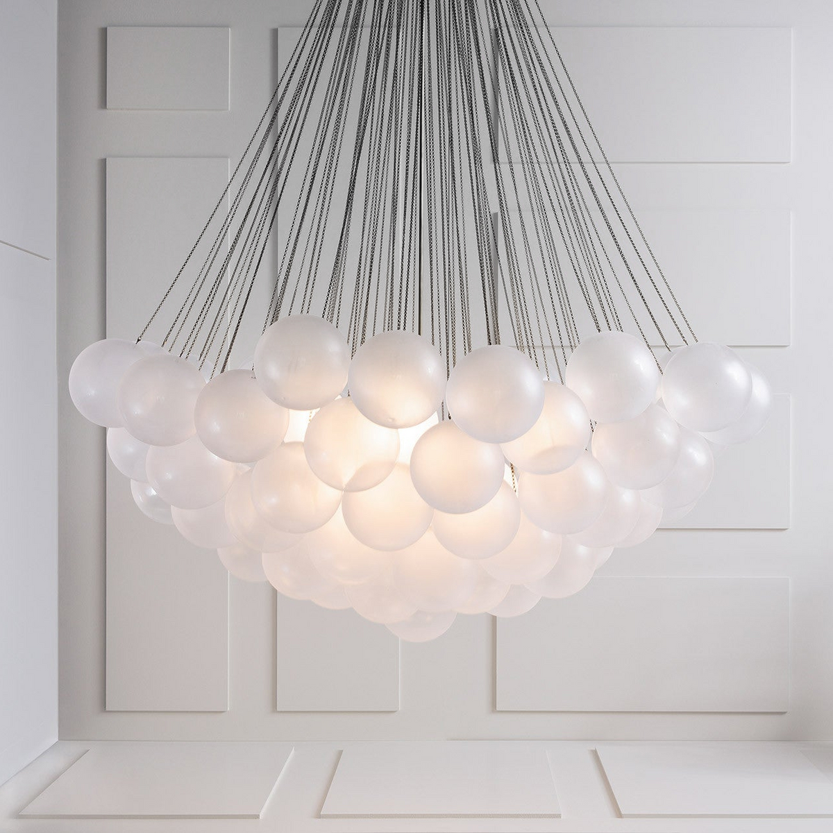 Lustra Lux Lampadario con Bolle in Vetro Satinato - Relic Pieces