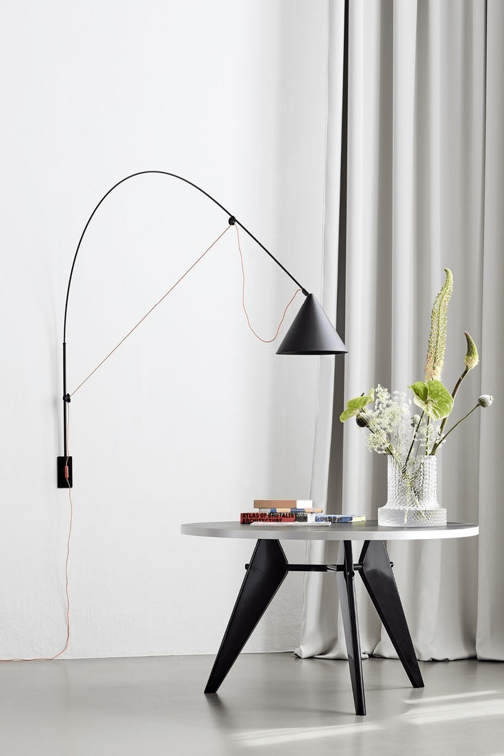 Noraette lampada da parete Arco Cono minimalista