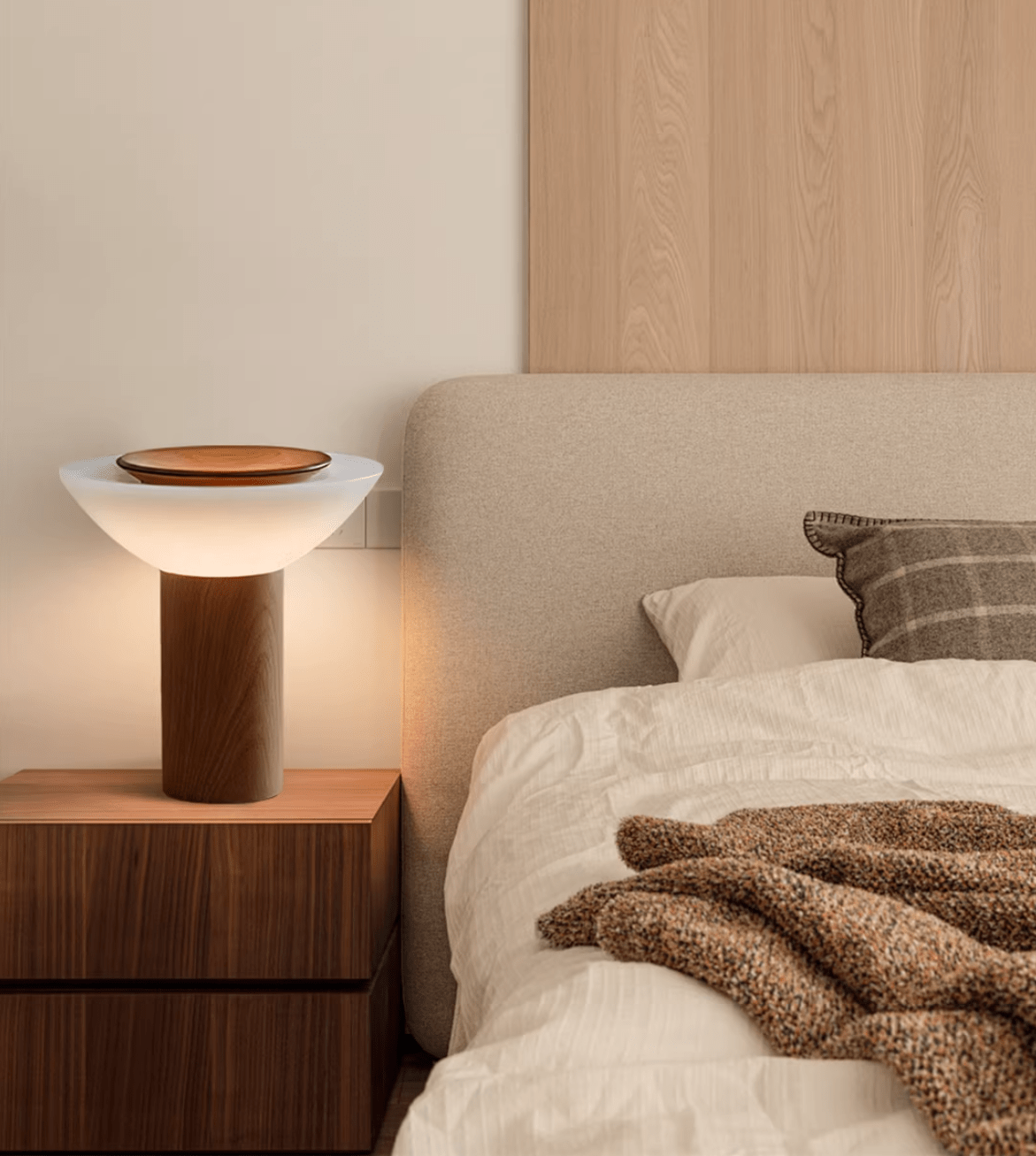 Rinenine lampada da tavolo in legno di noce