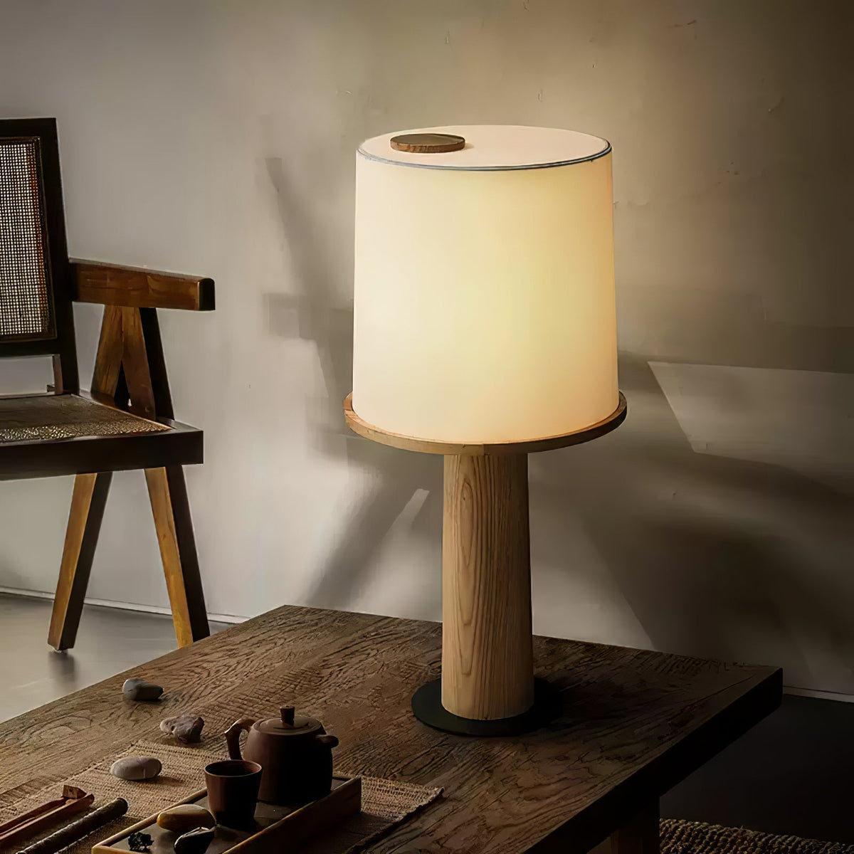 Rinirielle lampada da tavolo in legno e tessuto contemporanea