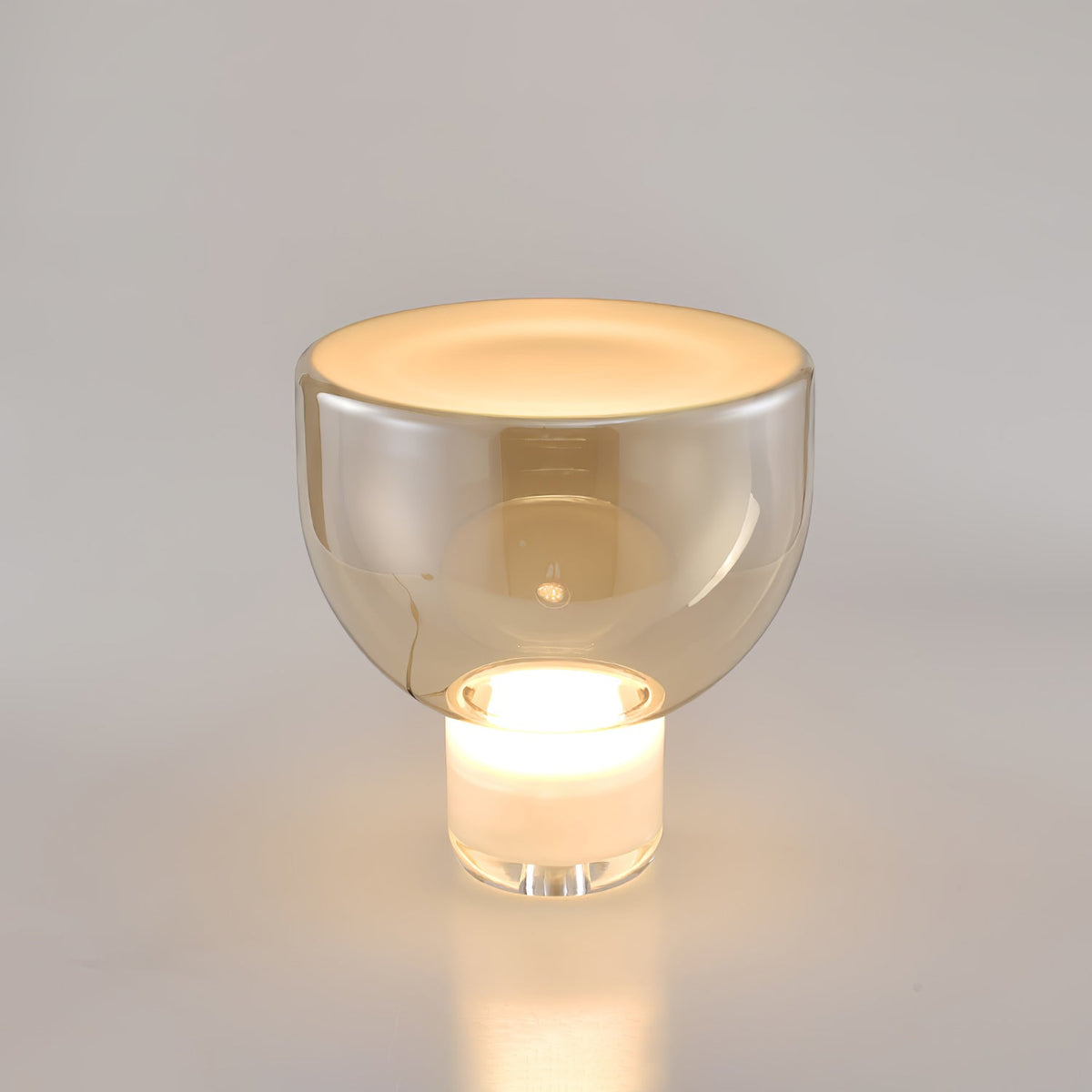 Cavm lampada da tavolo in vetro elegante
