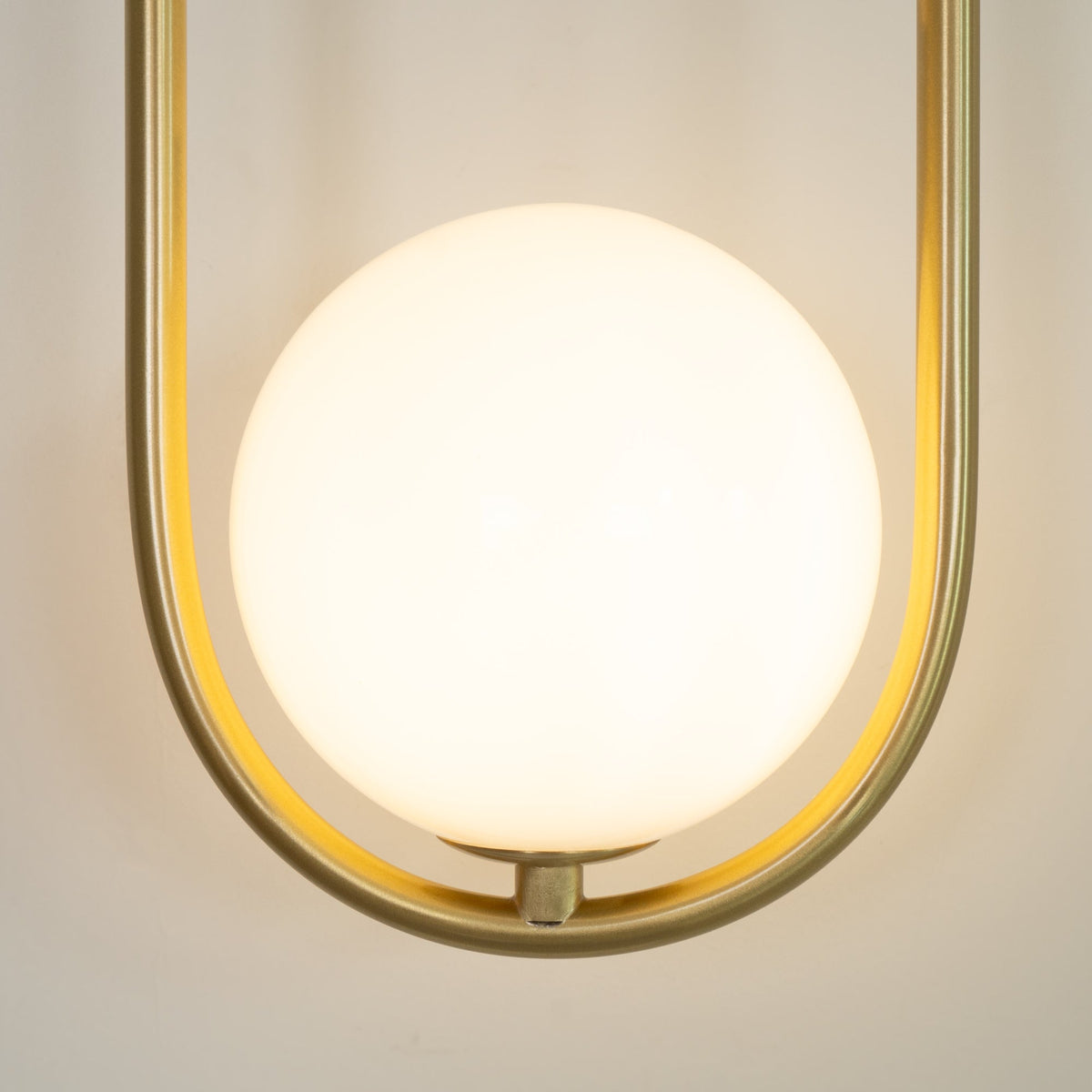 Glode applique