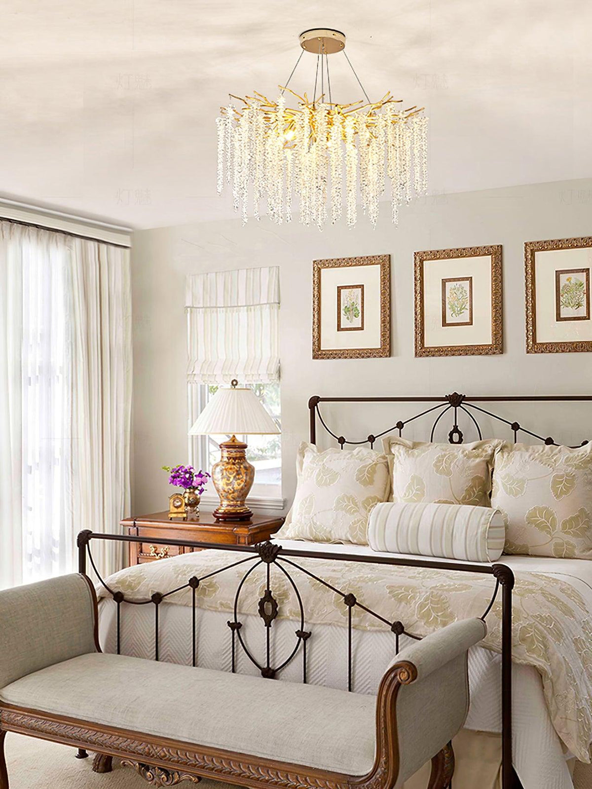 Lustra Lux Lampadario Elegante con Rami di Cristallo Oro - Relic Pieces