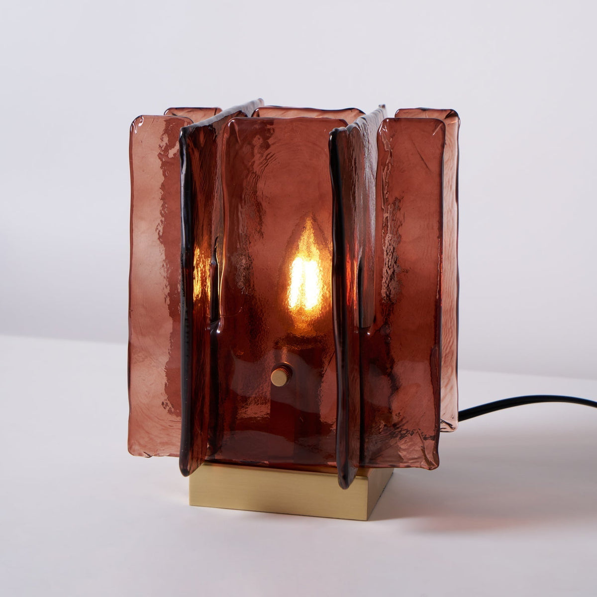 Avlaear lampada da tavolo in vetro artigianale