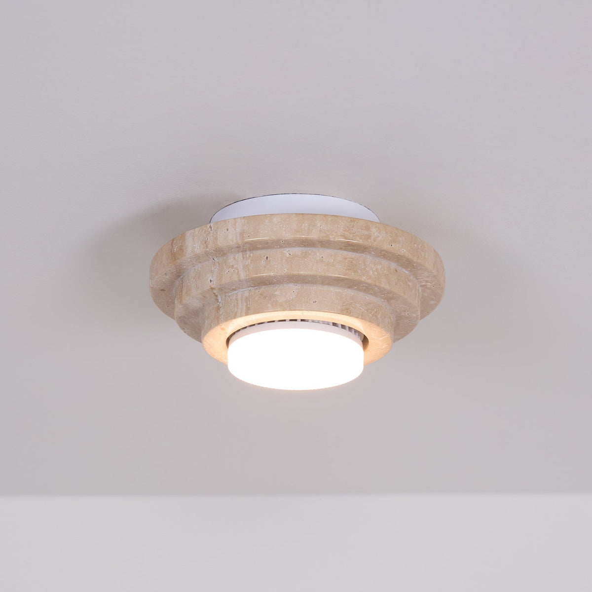 Zadoraris lampada da soffitto a strati in travertino