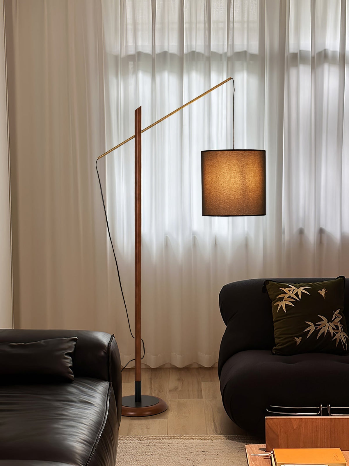 Nyvariol lampada da terra minimalista in legno