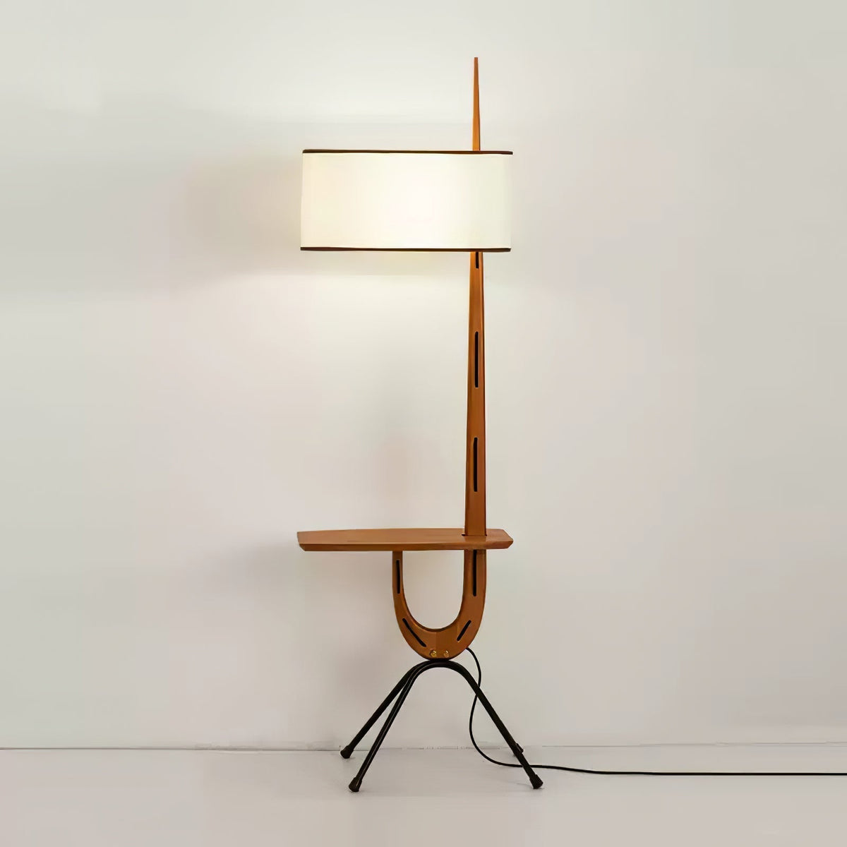 Vemara lampada da terra in legno Stile di metà secolo