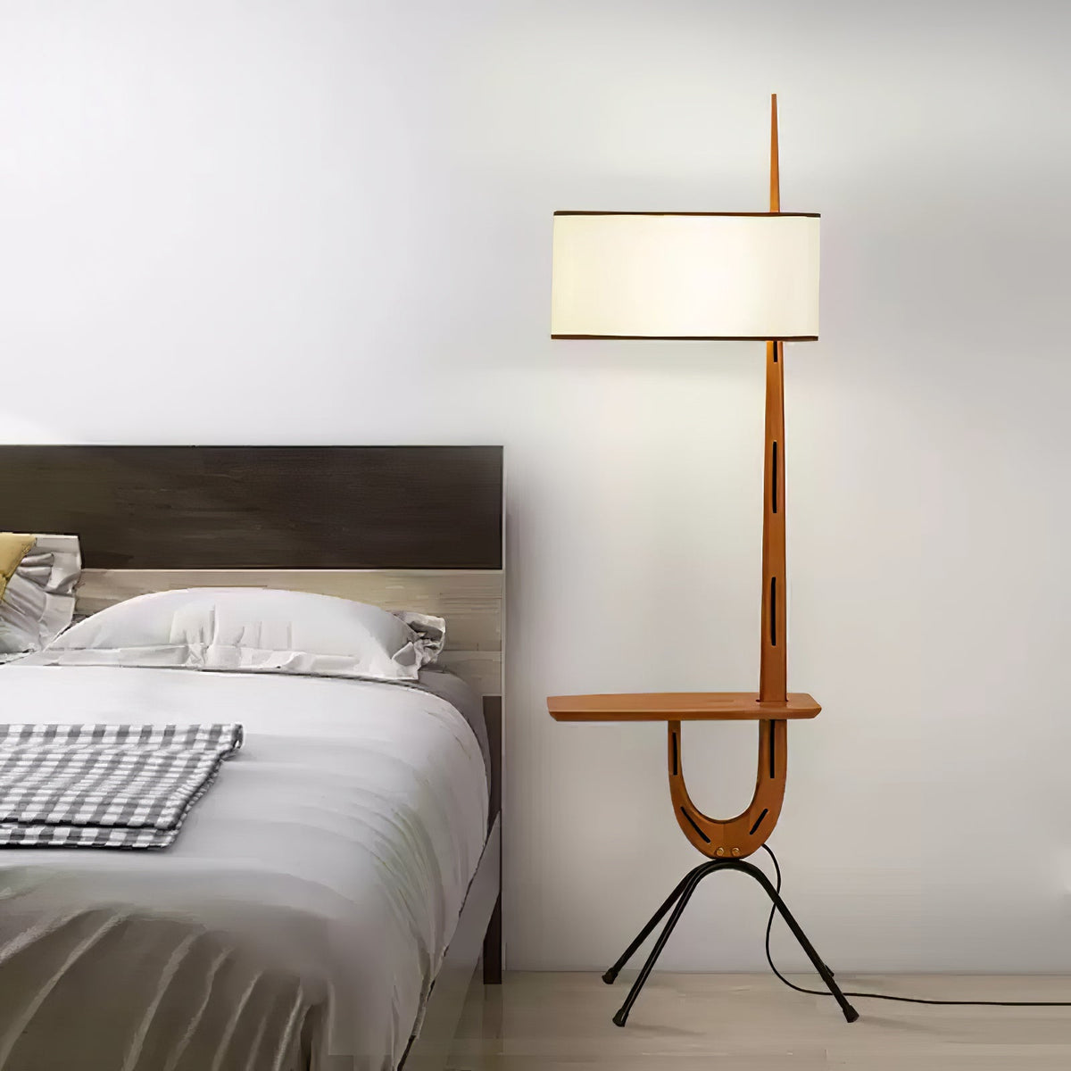 Vemara lampada da terra in legno Stile di metà secolo