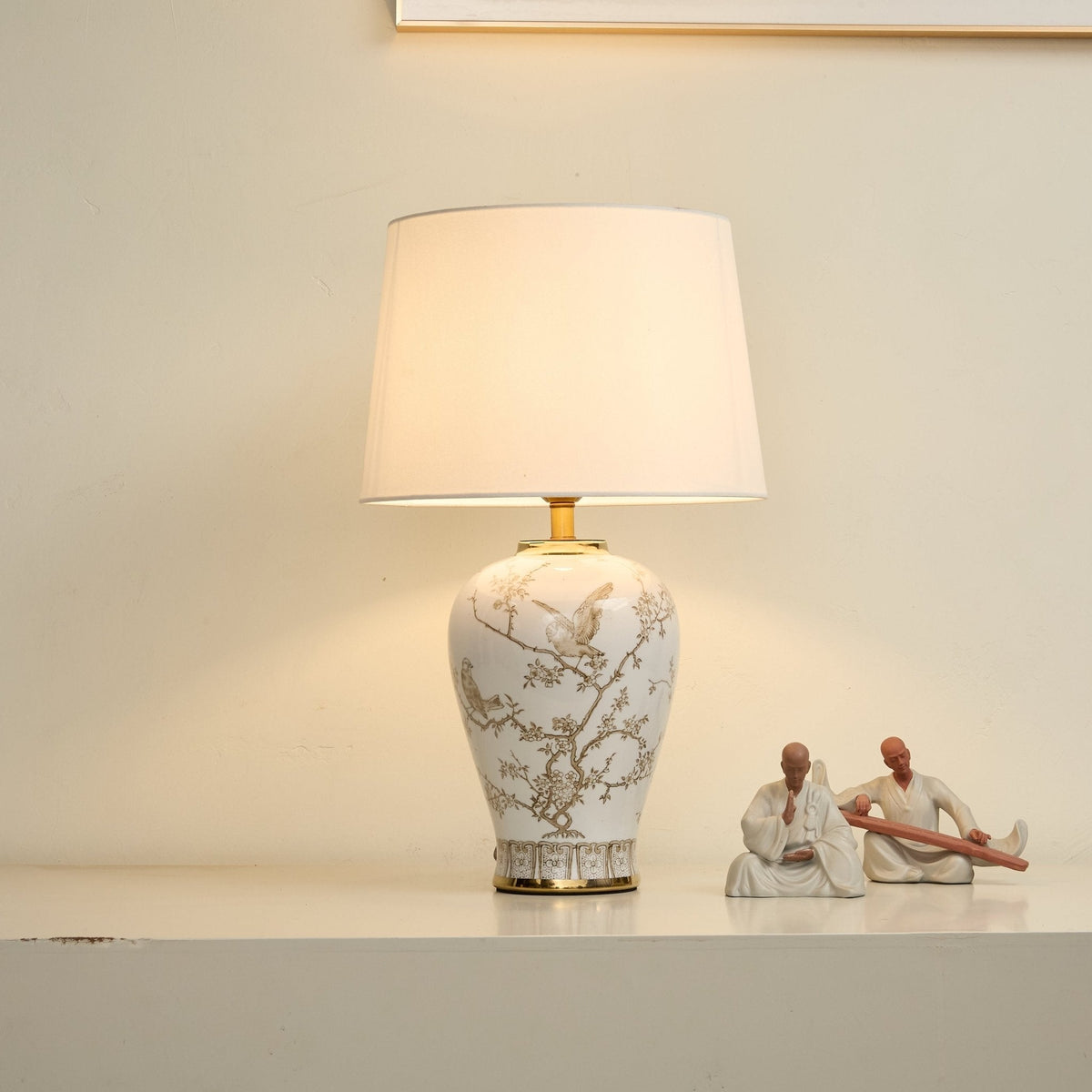 Wrenmark lampada da tavolo in ceramica floreale
