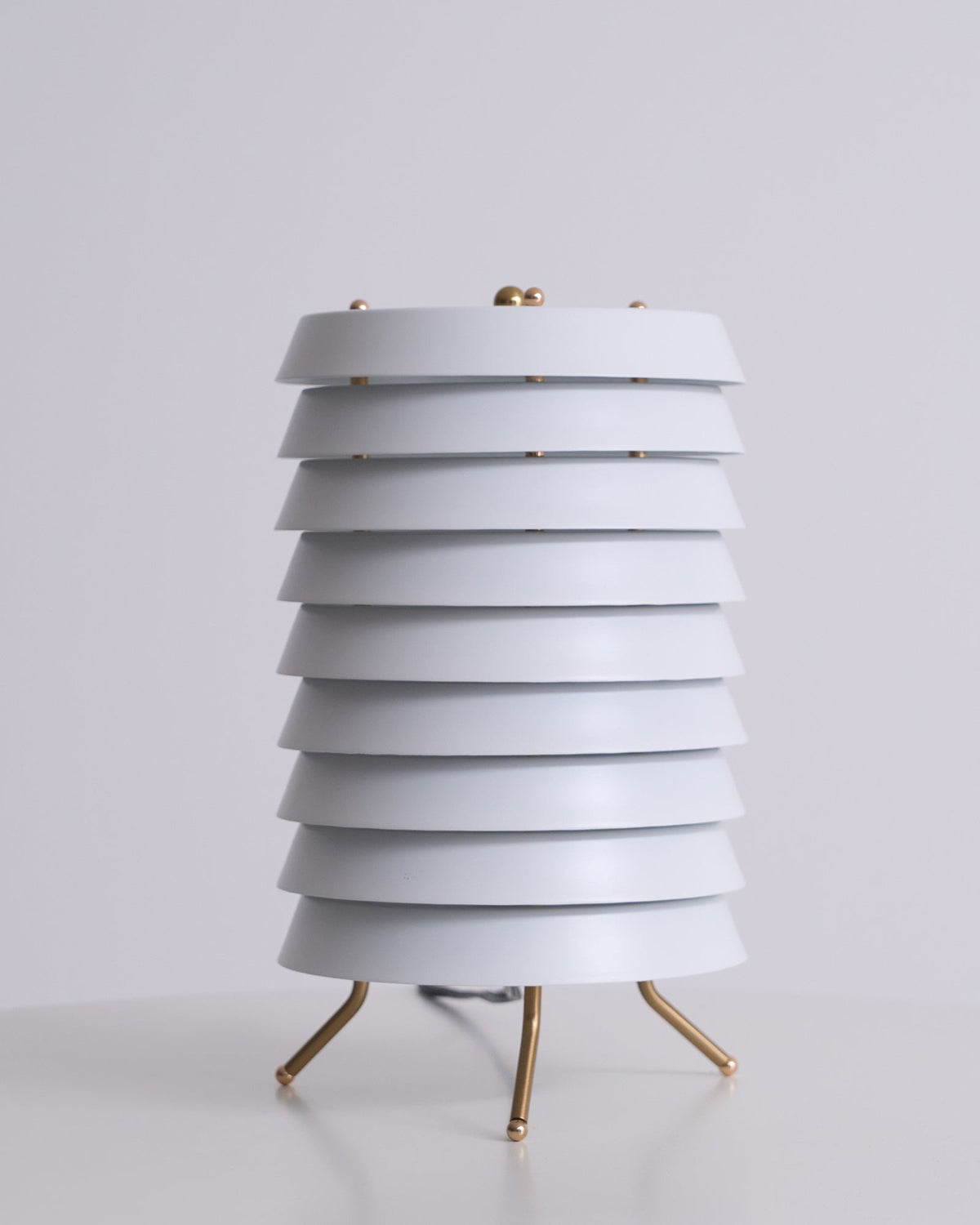 Orelelette lampada da tavolo Lattice Scandina