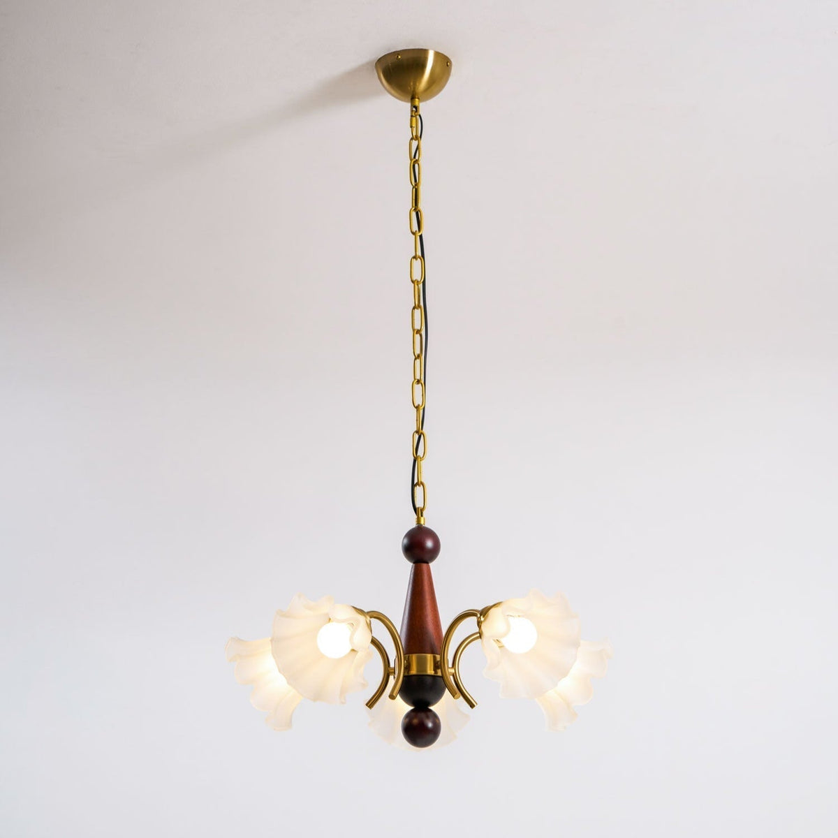 Ilvinan lampadario Eleganza Tradizionale in legno e vetro