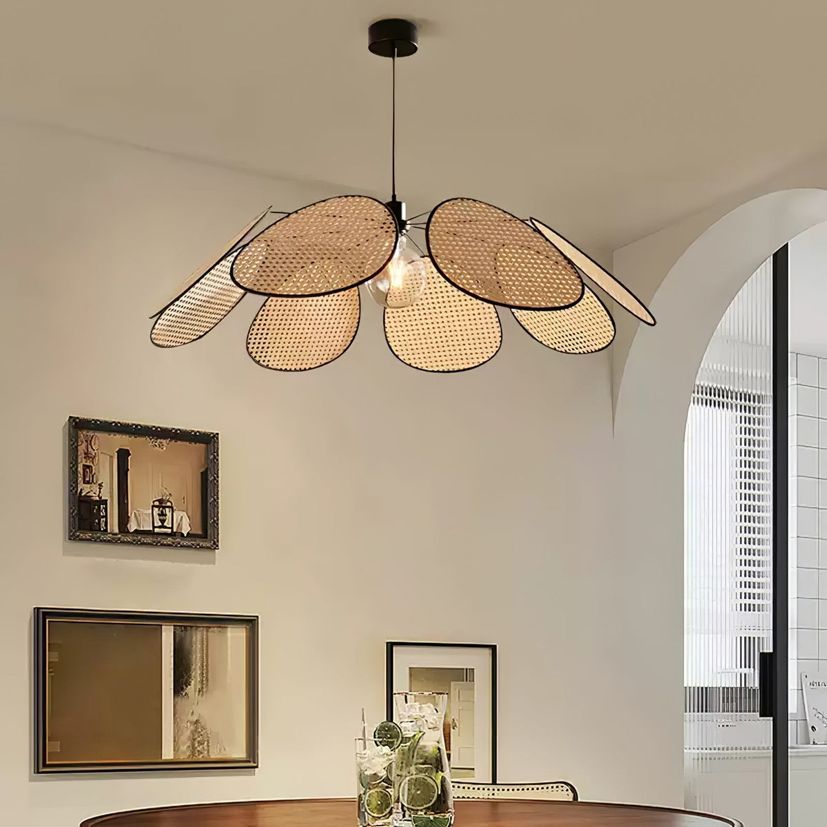 Orvara lampada a sospensione Blossom Petal in Rattan floreale