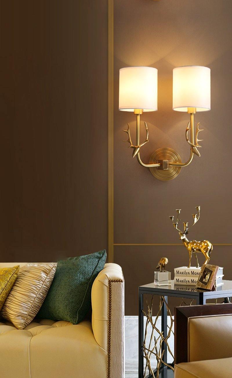 Auriviella Elegance lampada da parete a testa di cervo in ottone