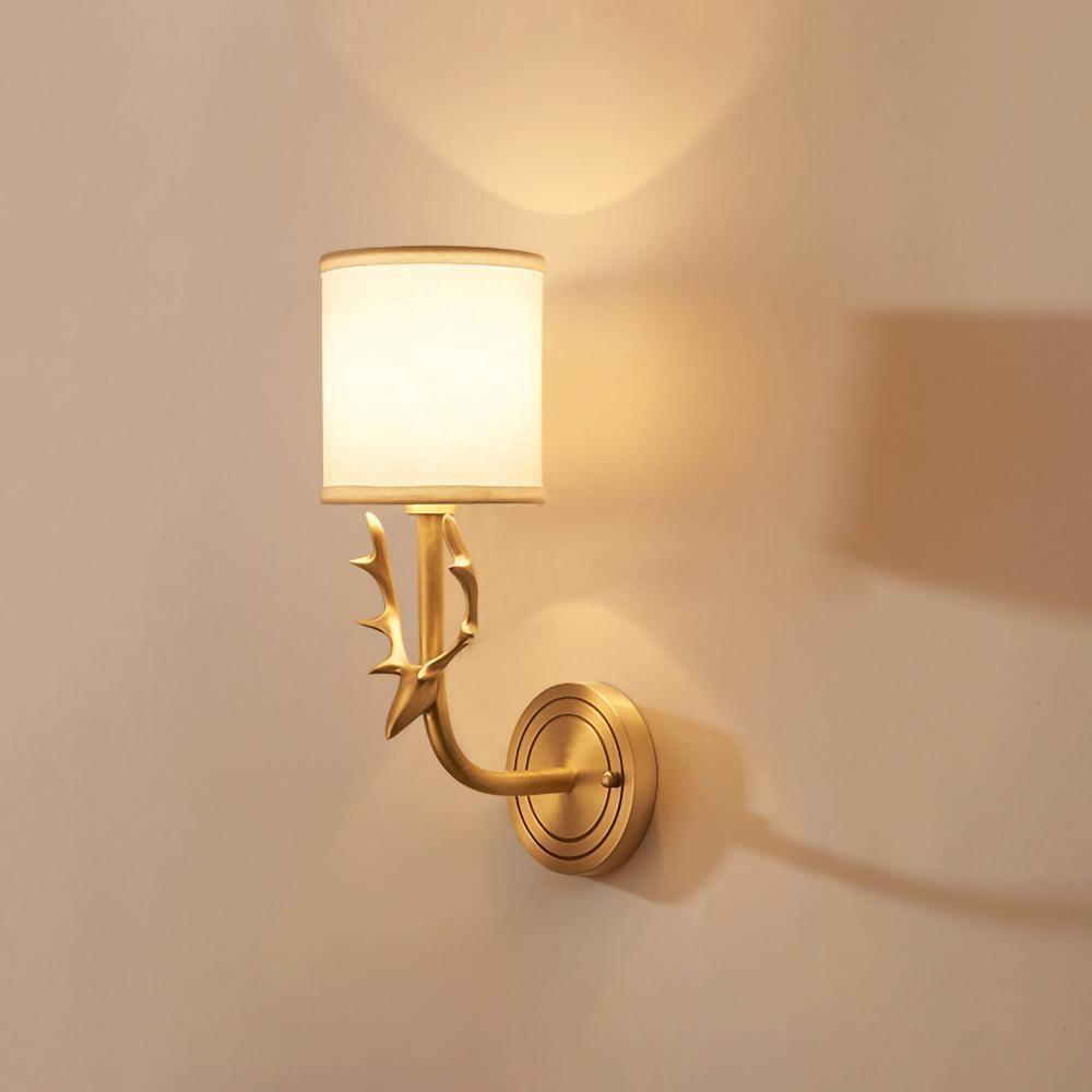 Auriviella Elegance lampada da parete a testa di cervo in ottone