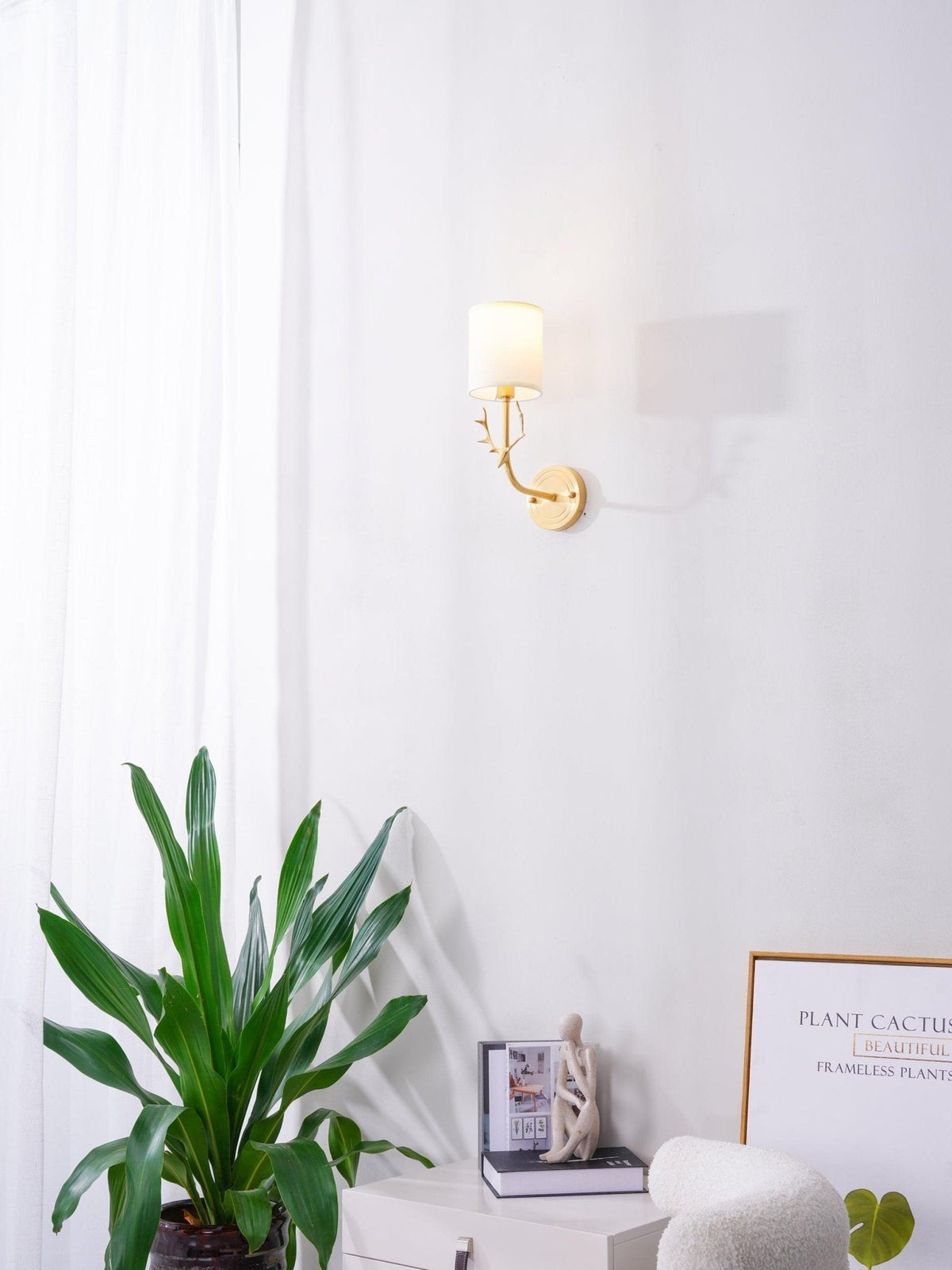 Auriviella Elegance lampada da parete a testa di cervo in ottone
