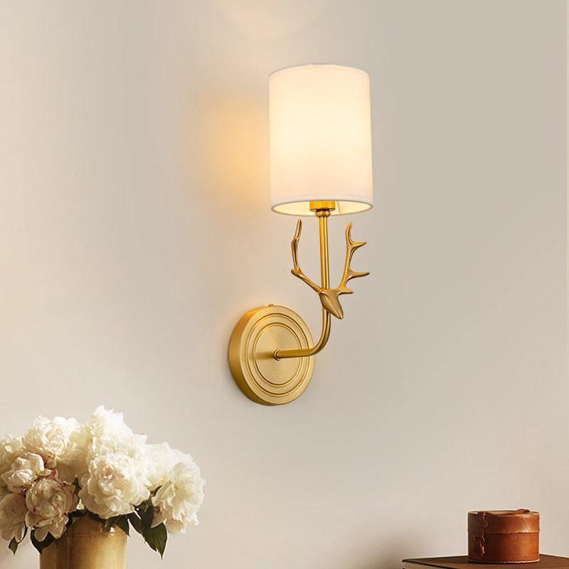 Auriviella Elegance lampada da parete a testa di cervo in ottone