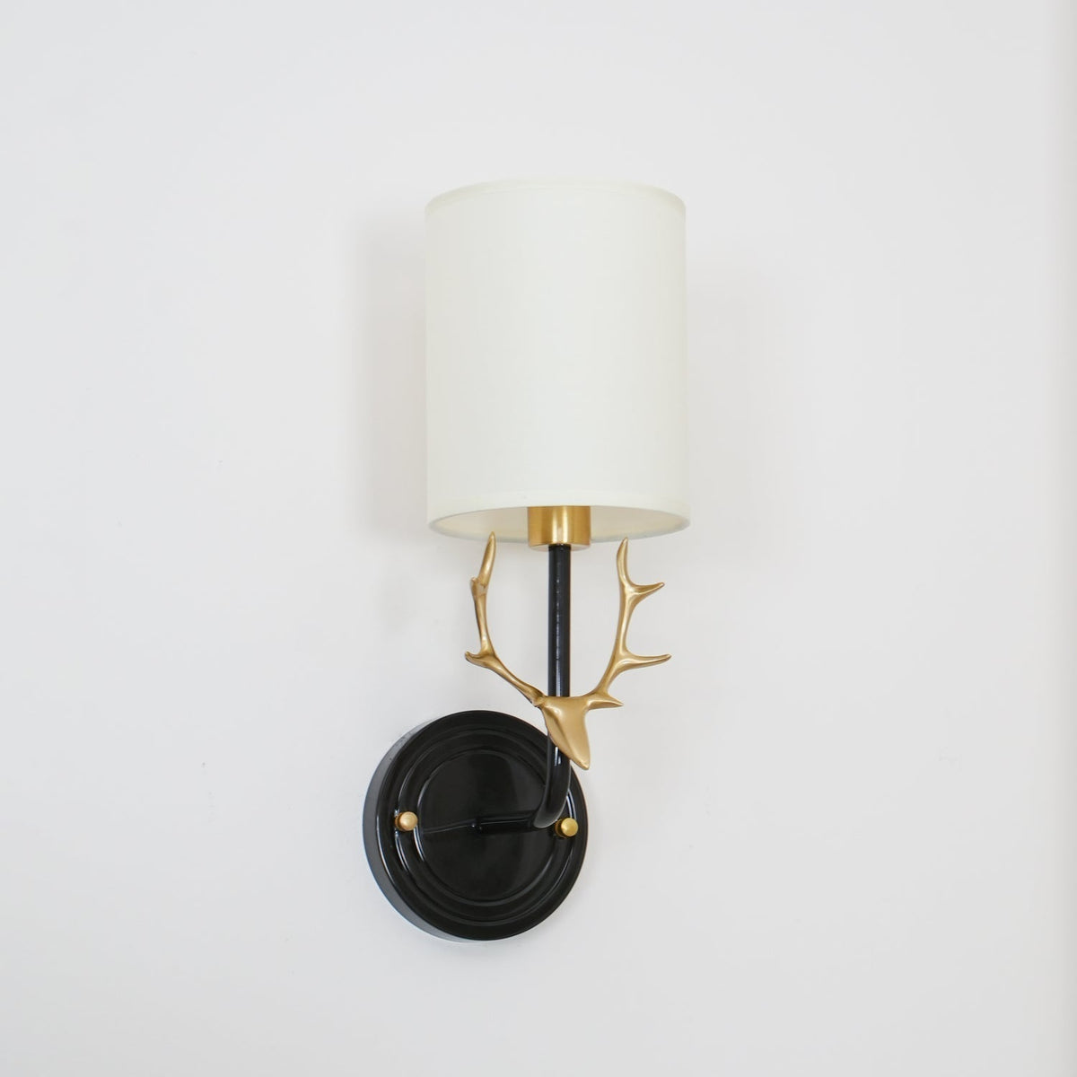 Auriviella Elegance lampada da parete a testa di cervo in ottone