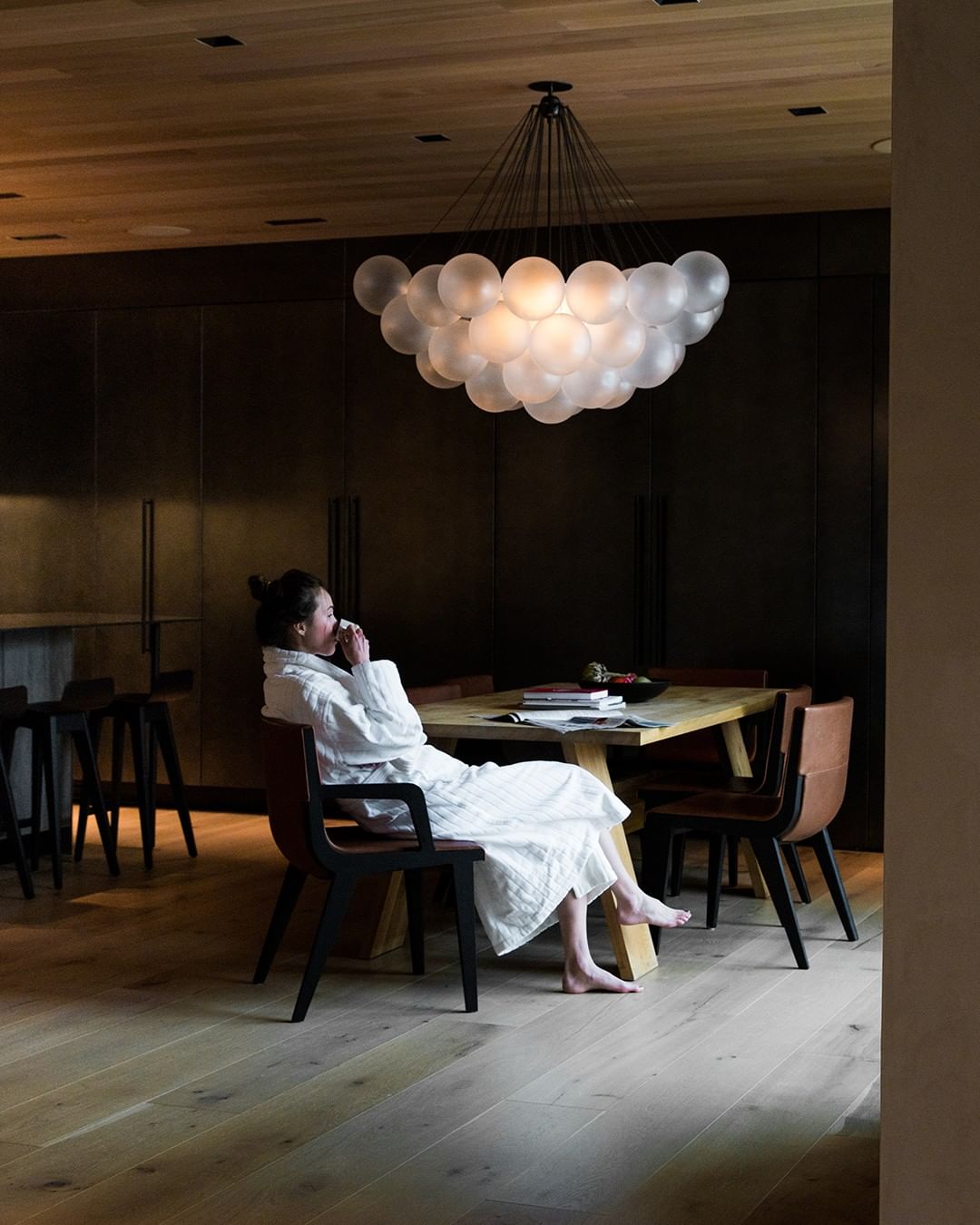 Lustra Lux Lampadario con Bolle in Vetro Satinato - Relic Pieces