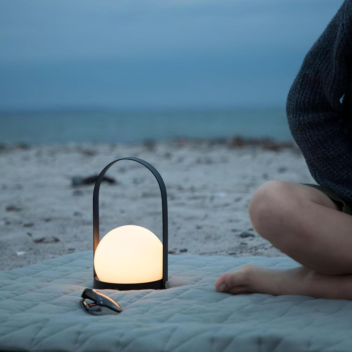 Zenon lampada da tavolo in vetro minimalista