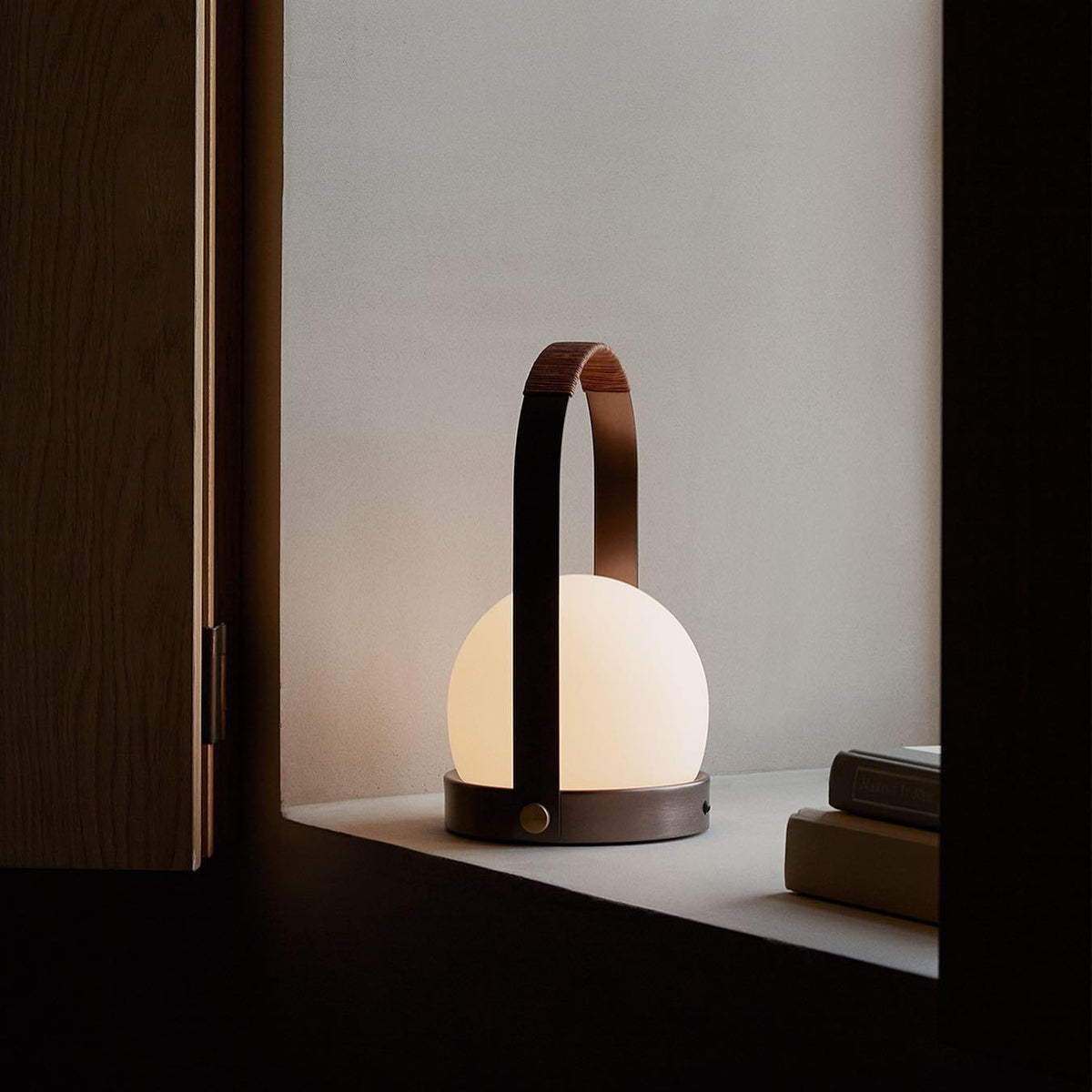 Zenon lampada da tavolo in vetro minimalista