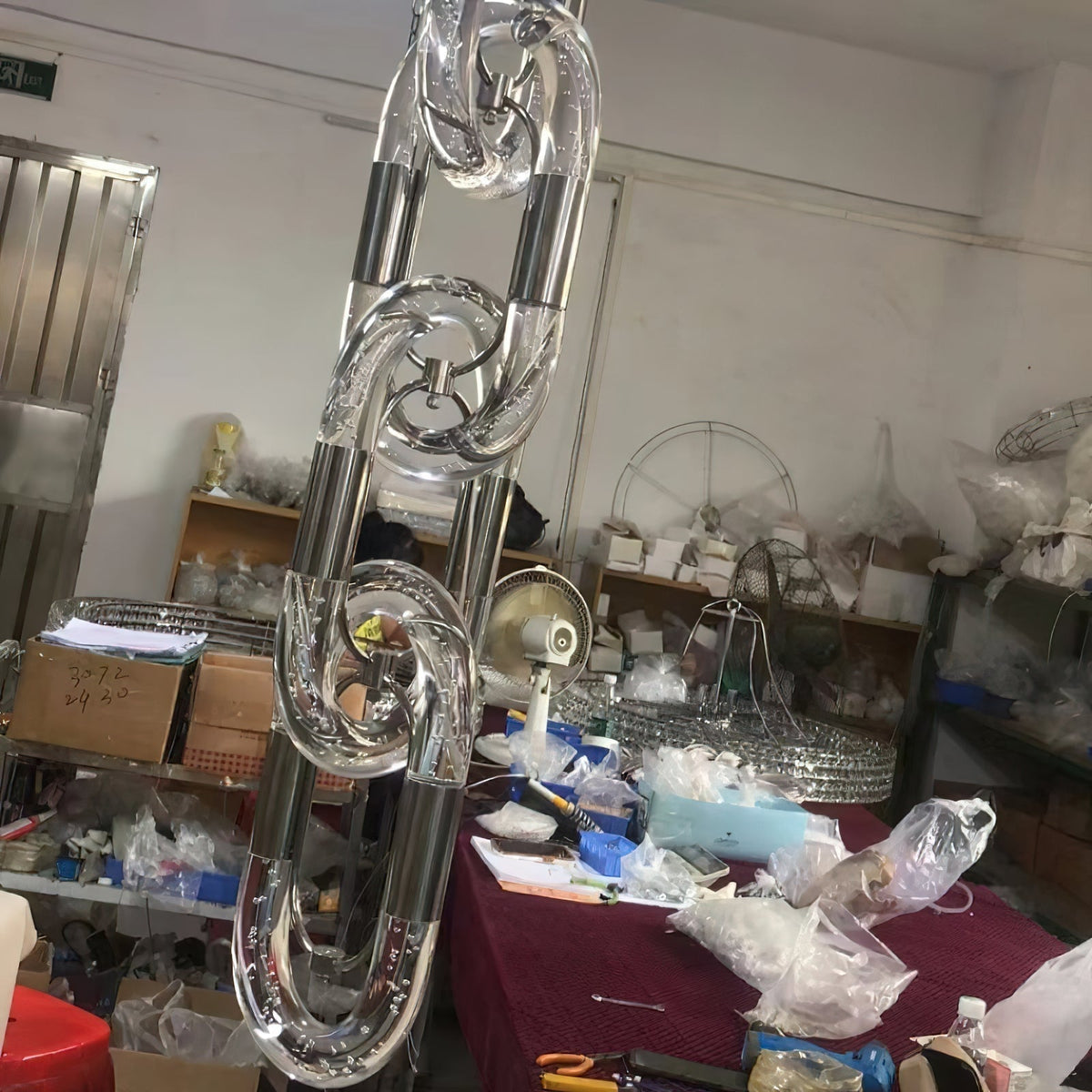Lampada a sospensione in acciaio inox moderno a catena