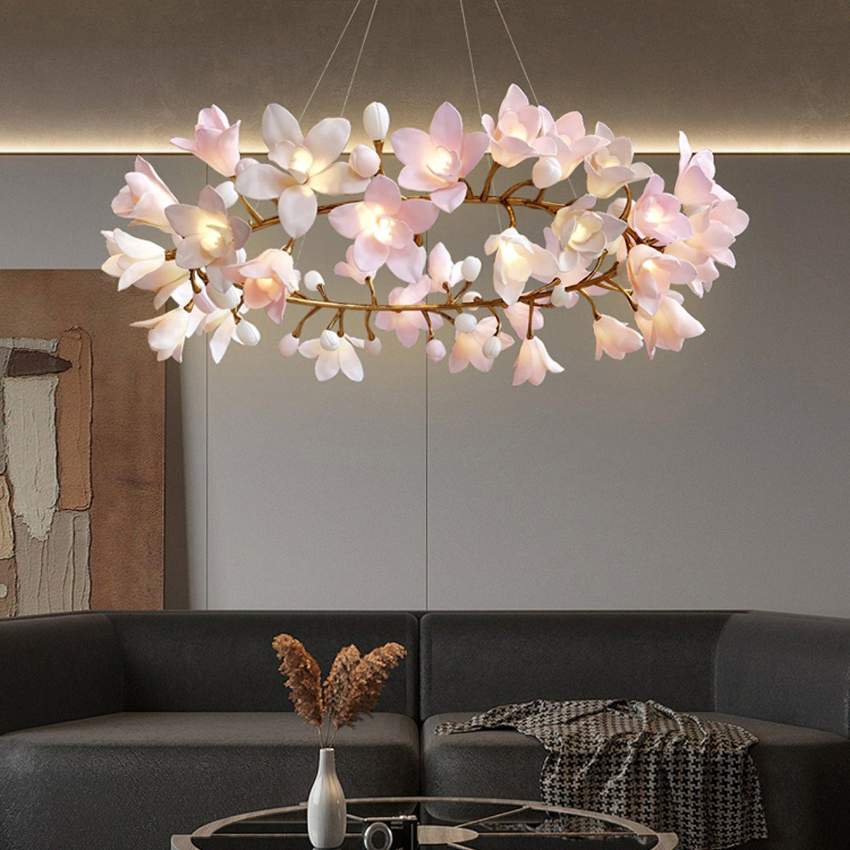 Elemu lampadario in ottone con fiori in Ceramica Rosa
