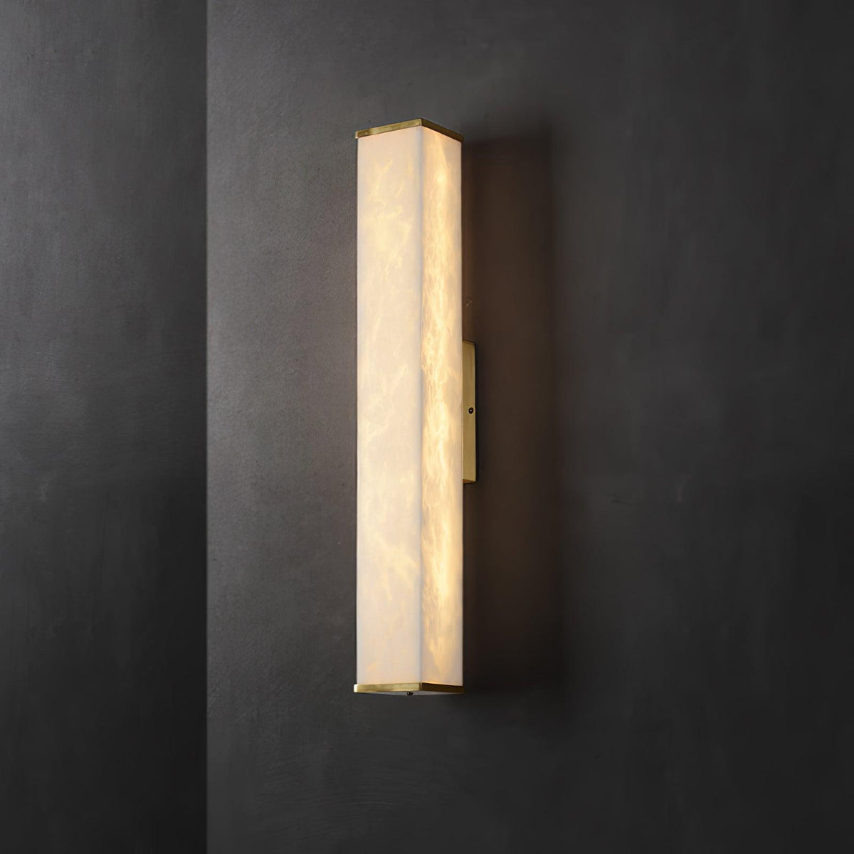 Vithaira Applique Ottone Alabastro Contemporanea - Relic Pieces