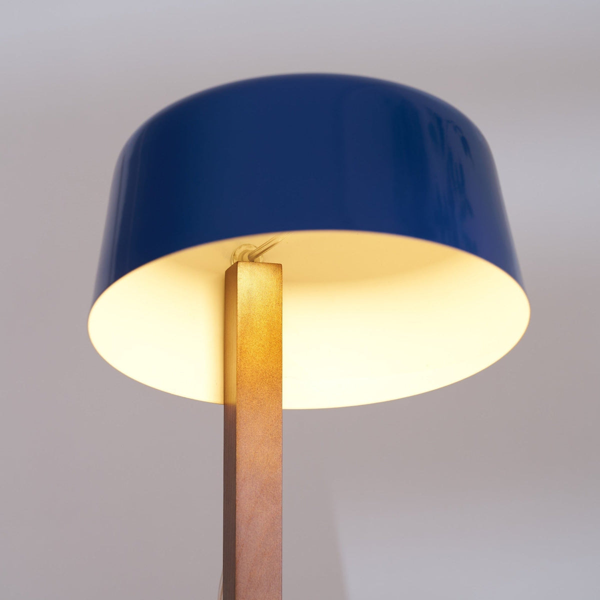 Cirirelle lampada da tavolo moderna