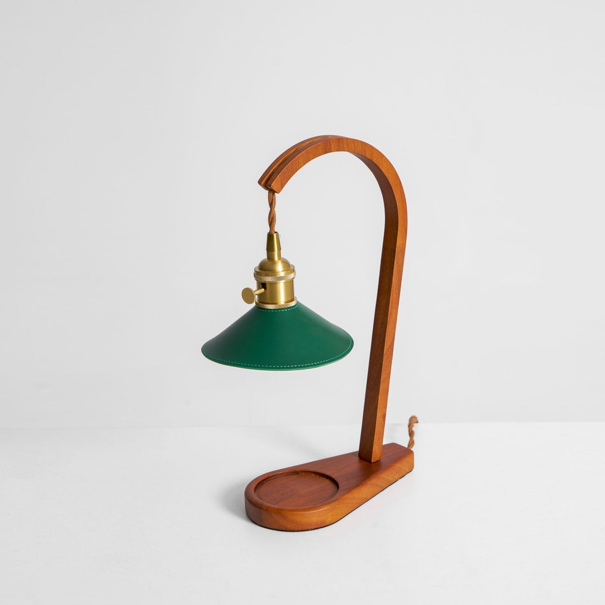 Oreliira lampada da tavolo