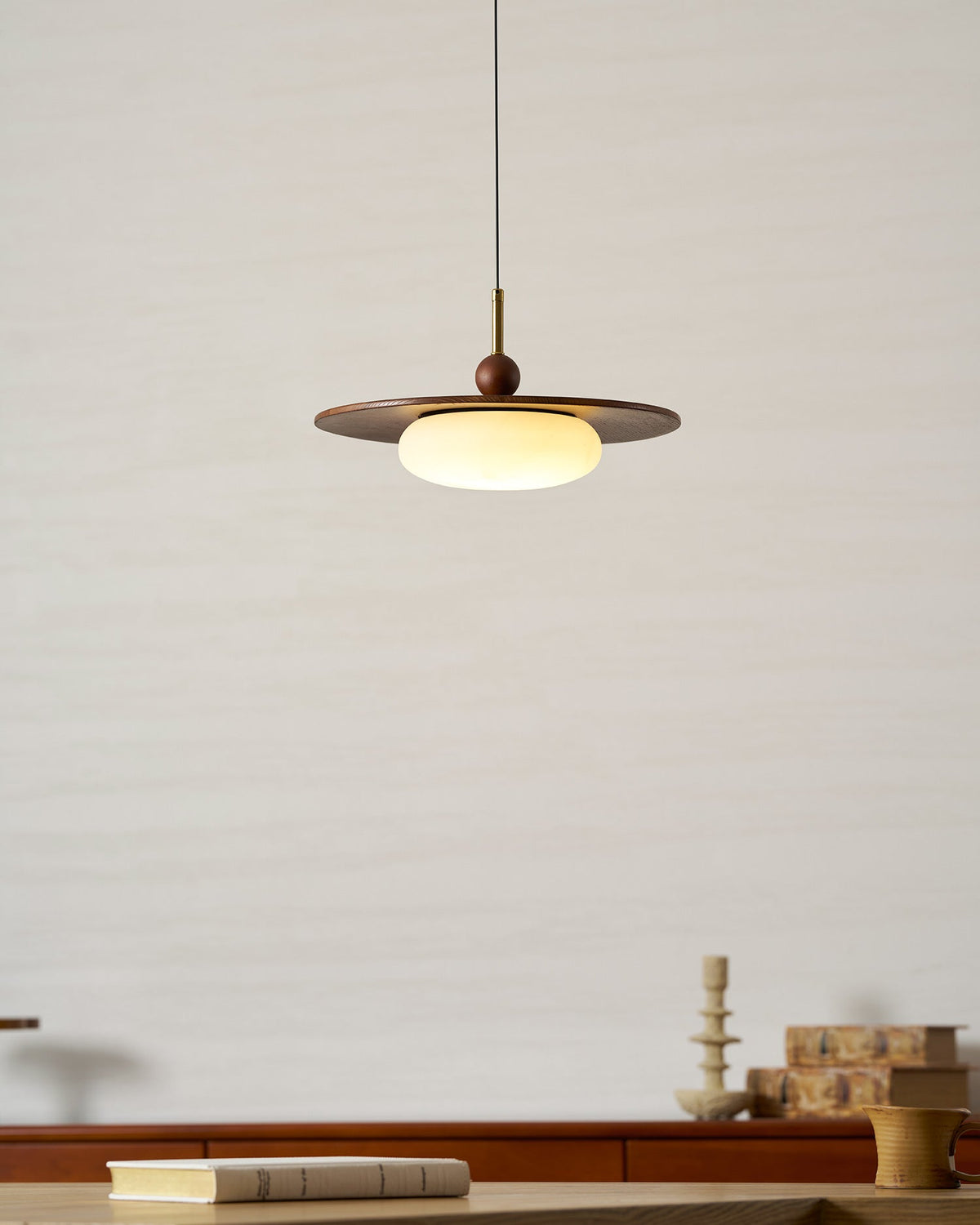Viraeriella lampada a sospensione