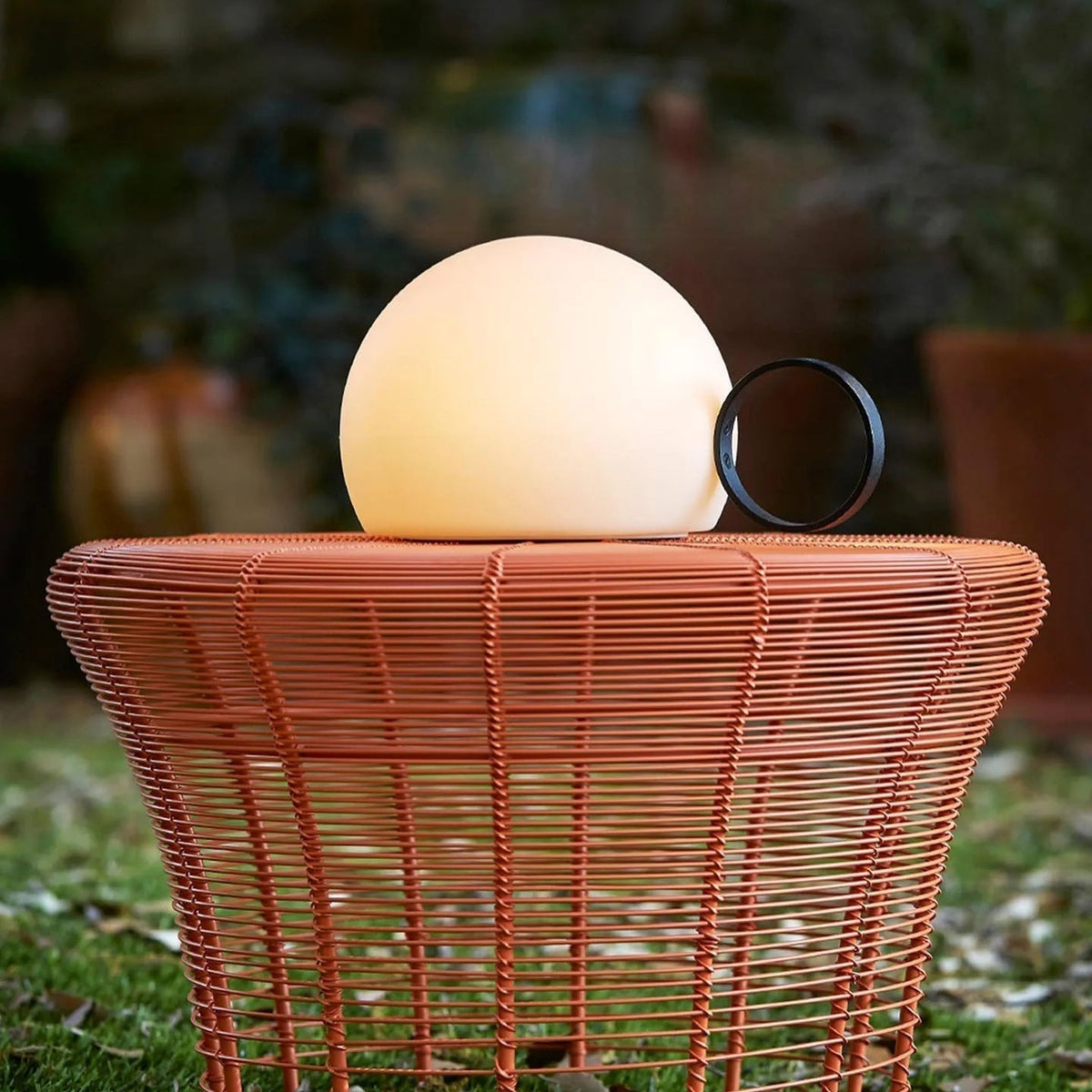 Cooper lampada da tavolo minimalista
