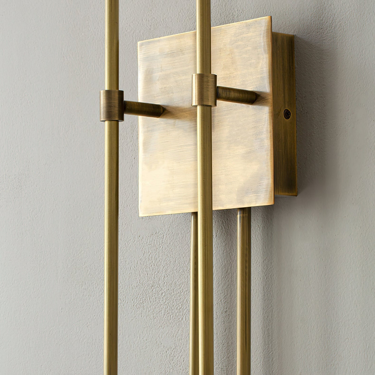 Lustra Applique Due Asti Ottone Tubi Smerigliati - Relic Pieces
