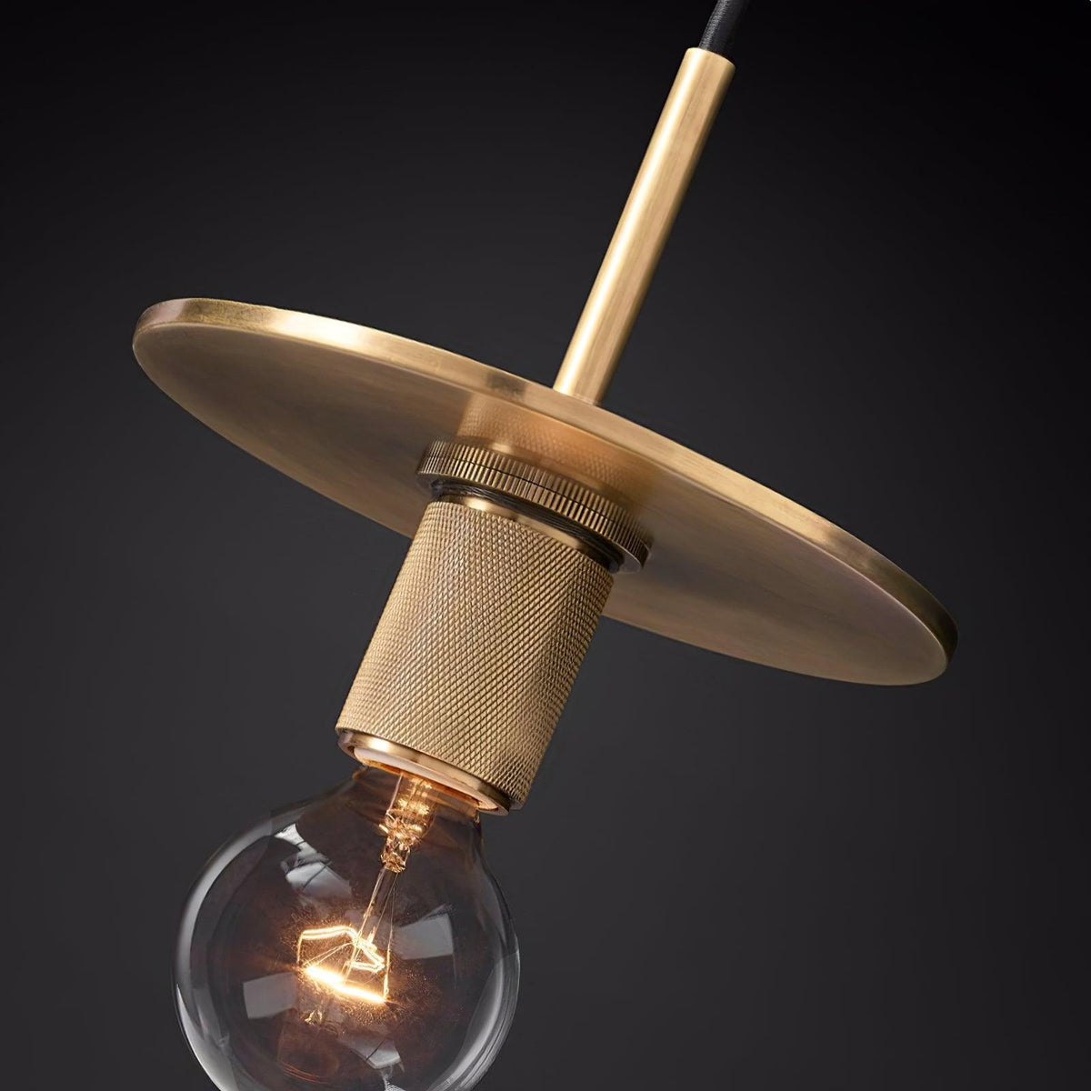 Lampada a sospensione in ottone, design minimalista per sala da pranzo o cucina in metallo