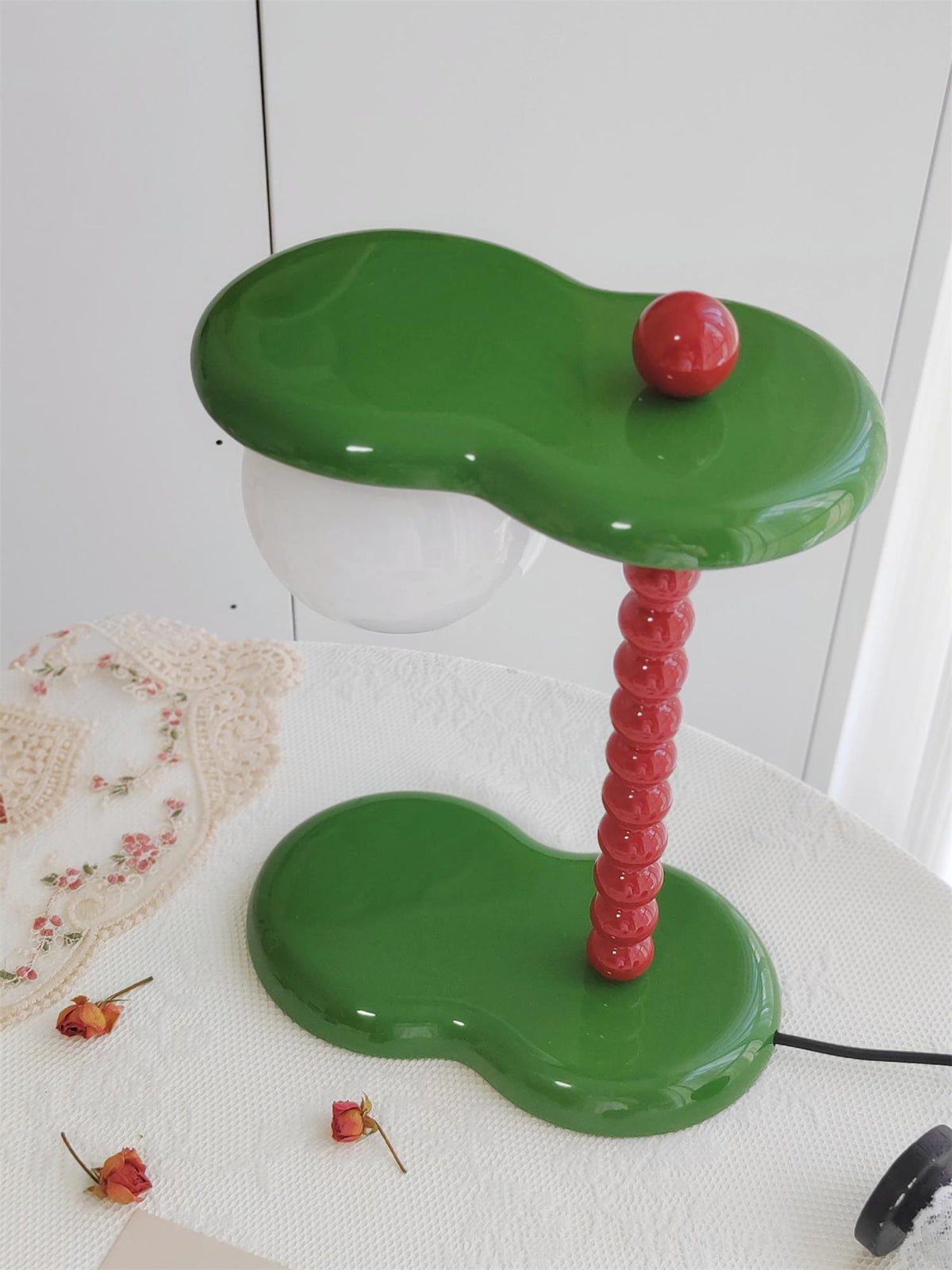 Viloce lampada da tavolo in resina Tradizionale