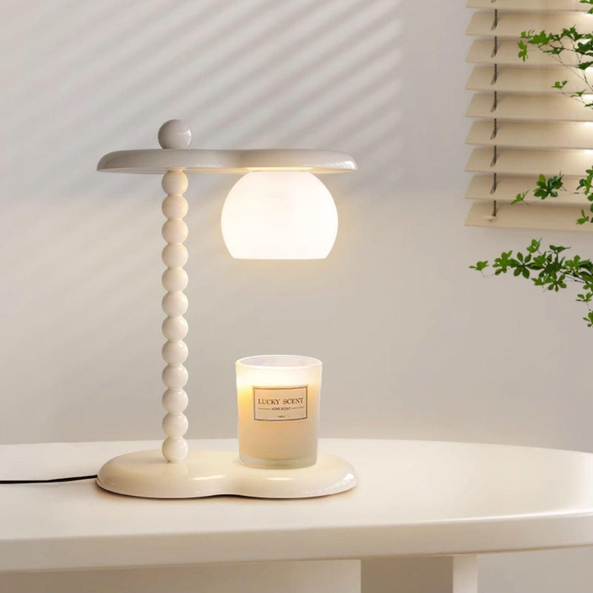 Viloce lampada da tavolo in resina Tradizionale