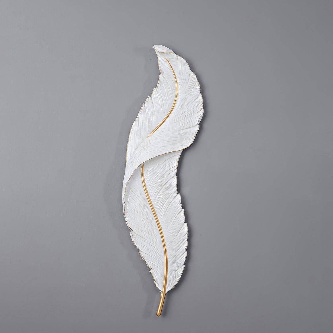 Arvess lampada da parete in resina Individual Creativity Feather