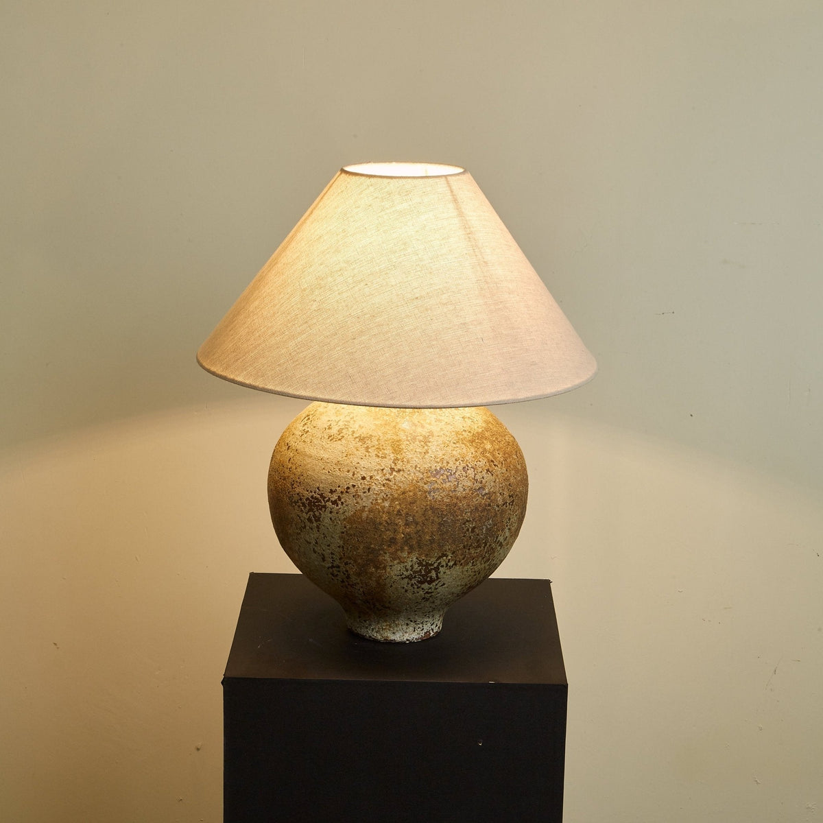 Lirys lampada da tavolo in ceramica moderna