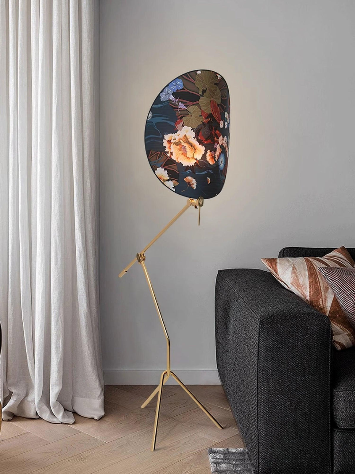 Unexin lampada da terra in ottone