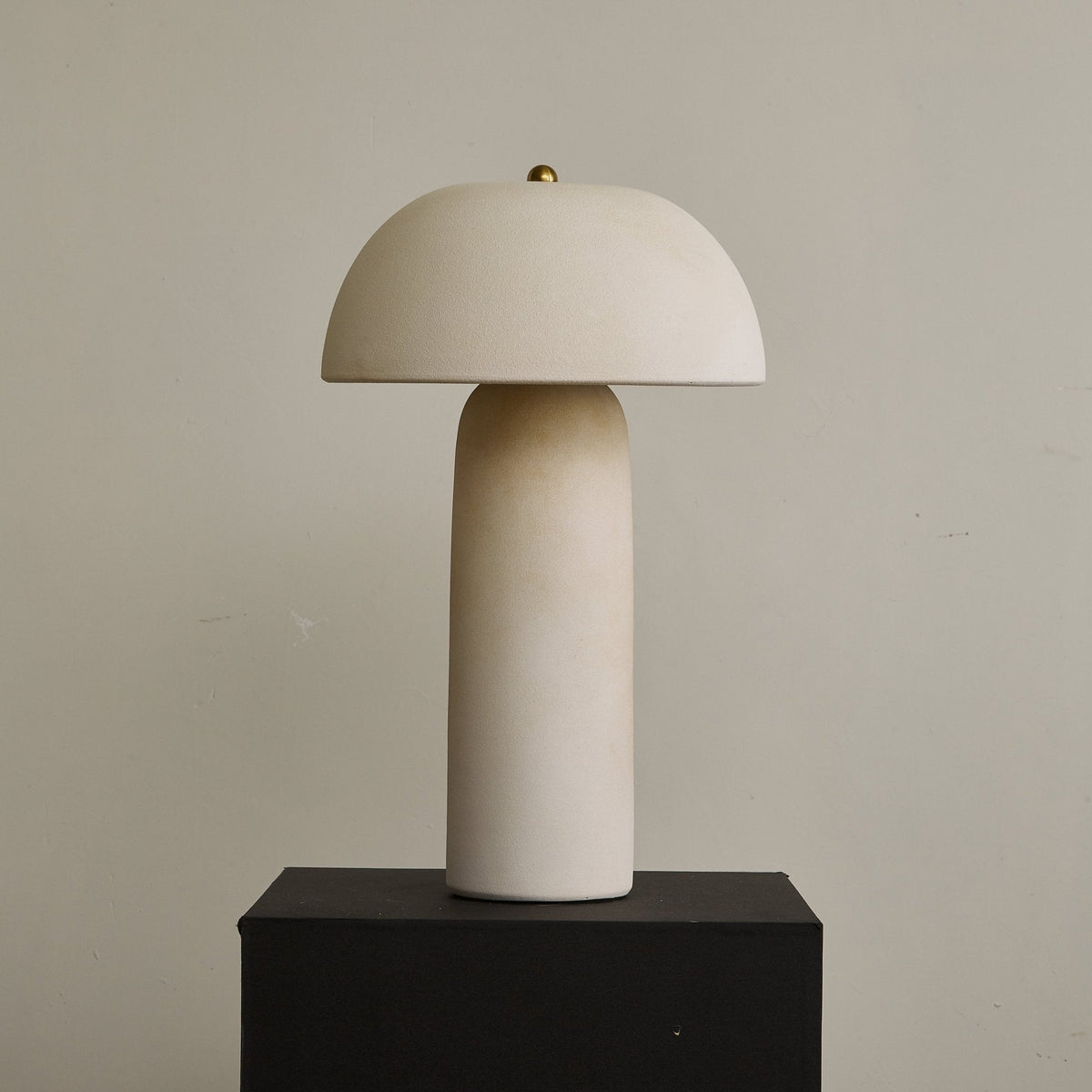 Brolen lampada da tavolo minimalista in Ceramica