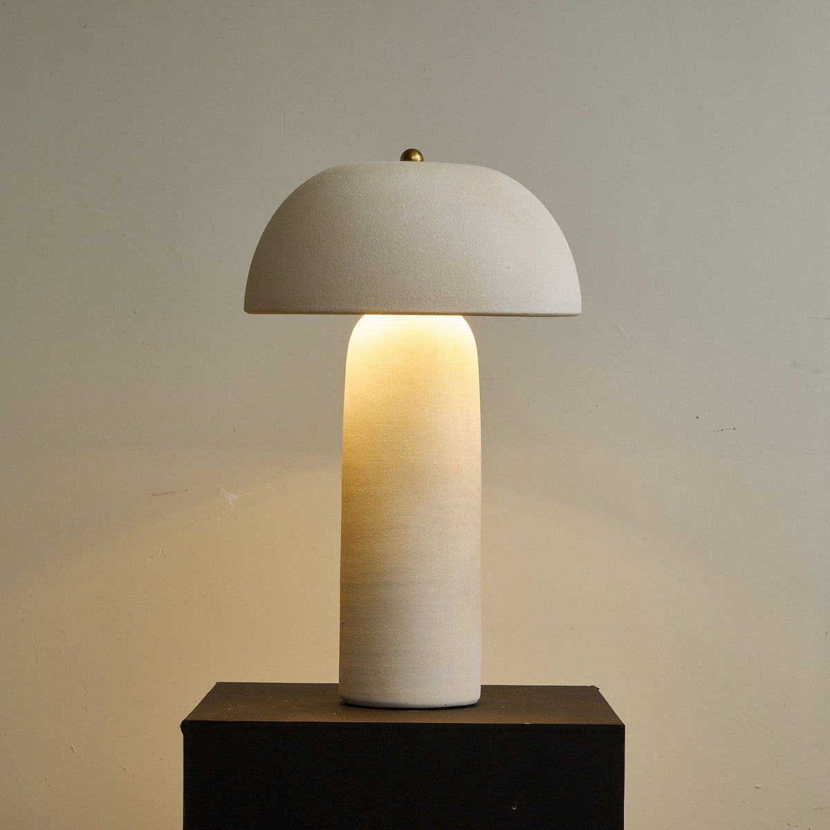 Brolen lampada da tavolo minimalista in Ceramica