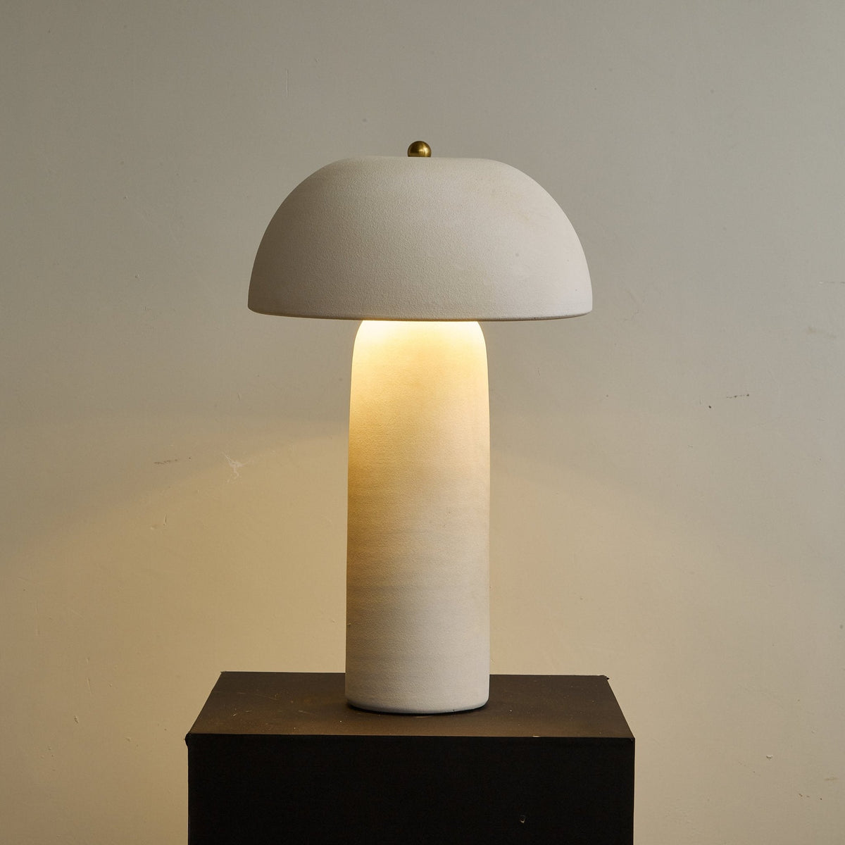 Brolen lampada da tavolo minimalista in Ceramica