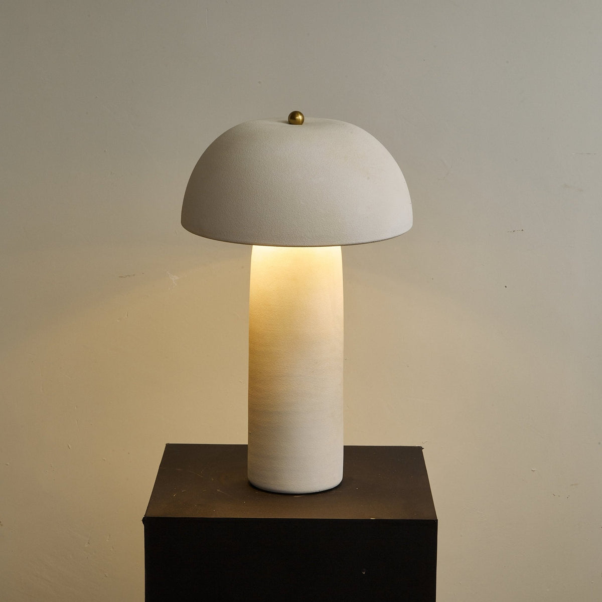 Brolen lampada da tavolo minimalista in Ceramica