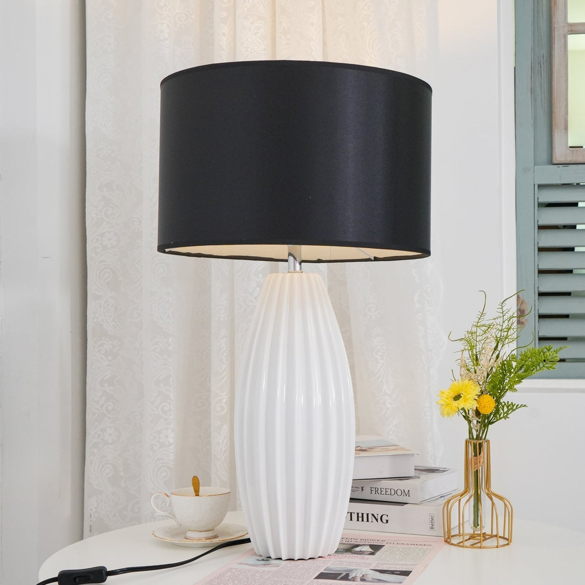 Terioina lampada da tavolo in Ceramica moderna