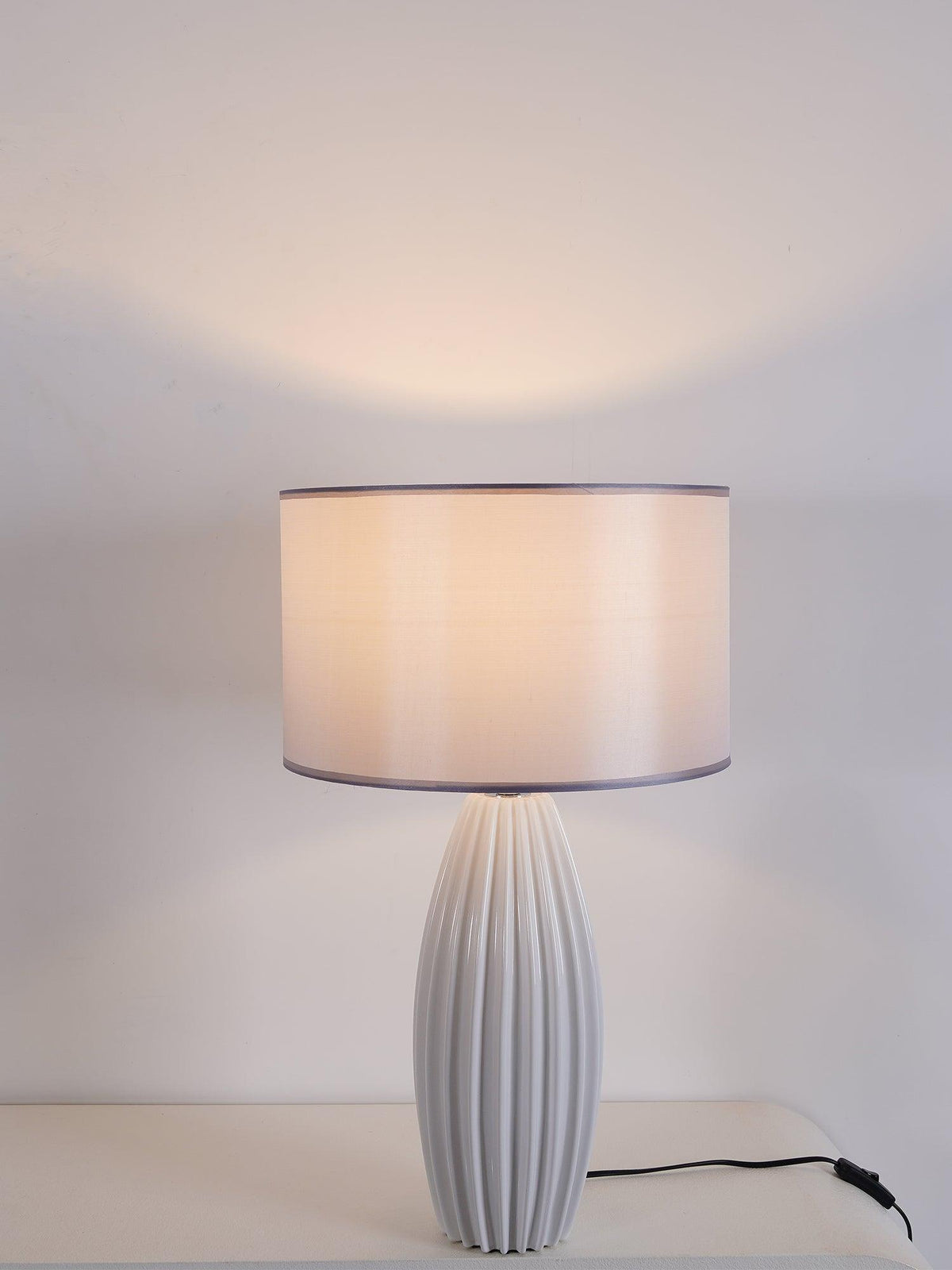 Terioina lampada da tavolo in Ceramica moderna