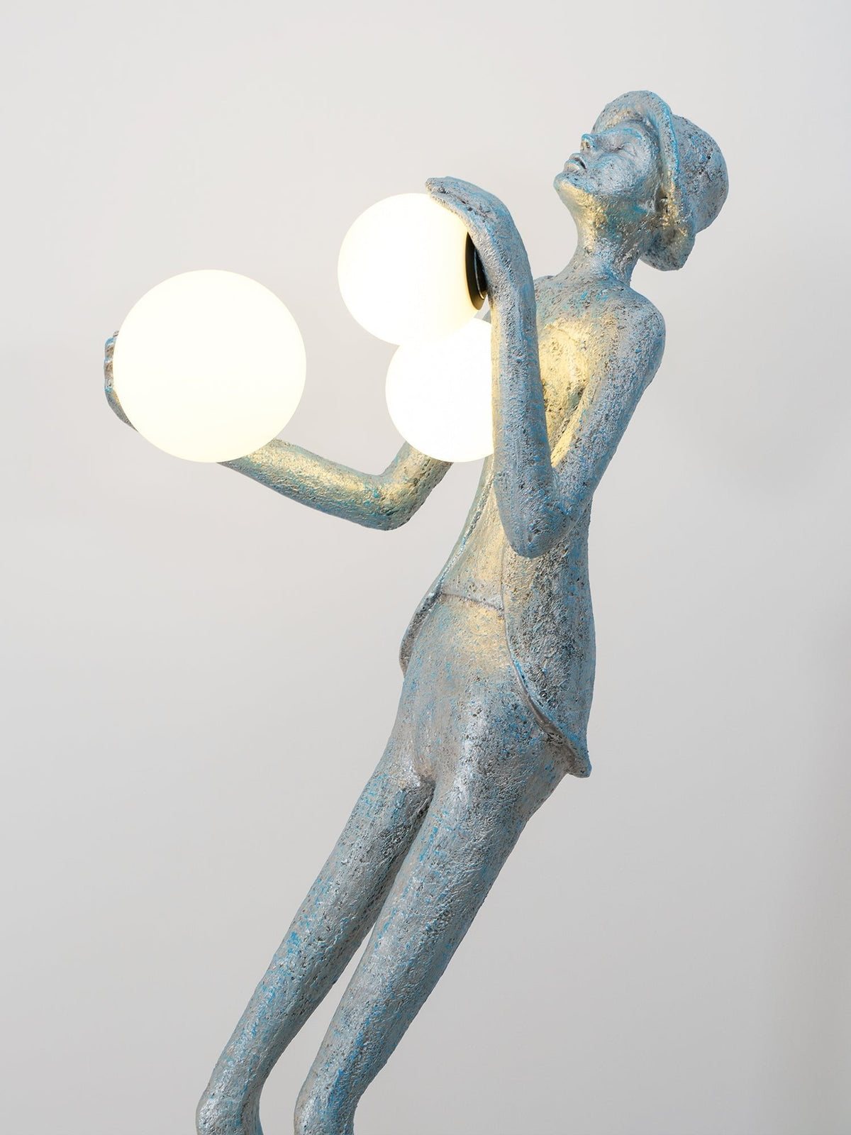 Seloia Gentleman Sculpture lampada da terra