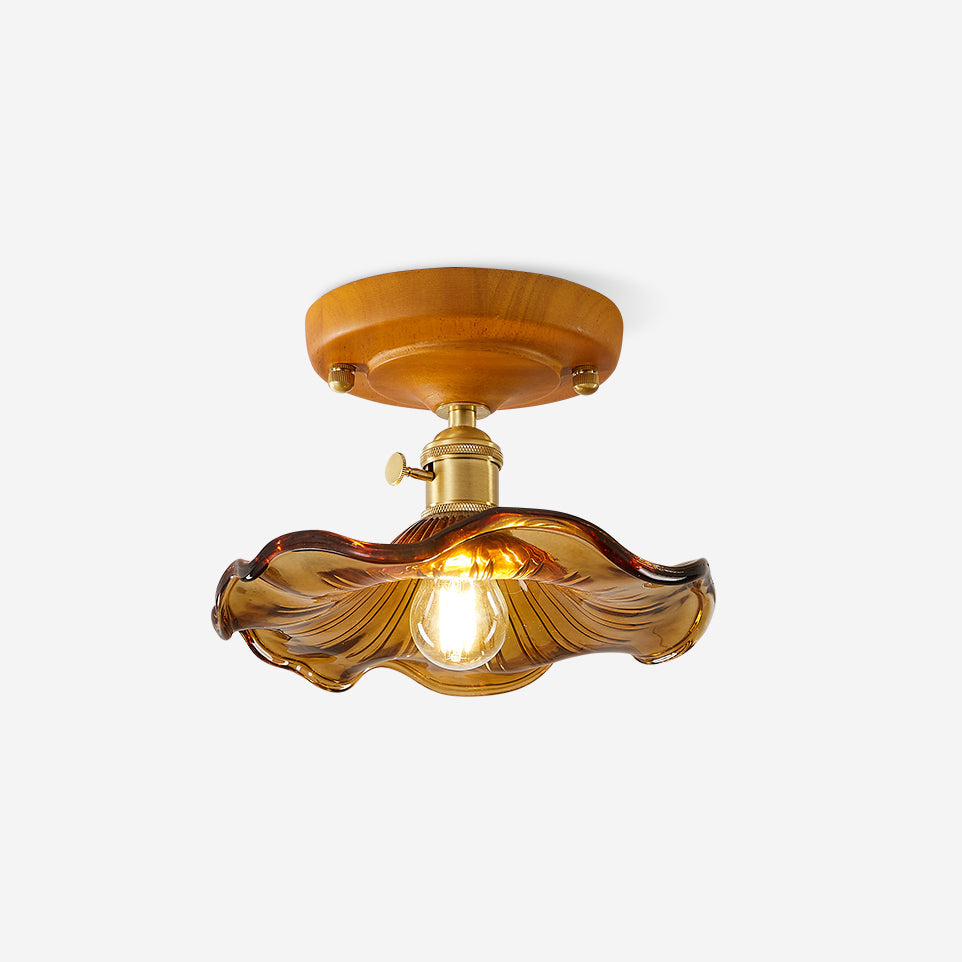 Lampada da soffitto con rosone in legno e paralume in vetro e ottone, stile vintage floreale country