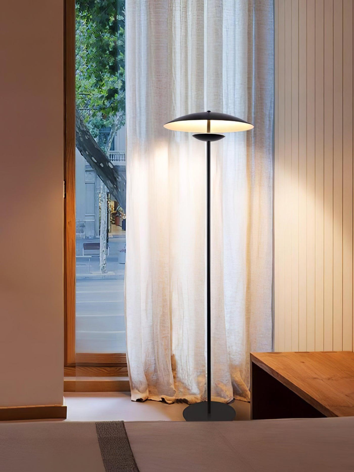 Ferinira lampada da terra in Alluminio minimalista