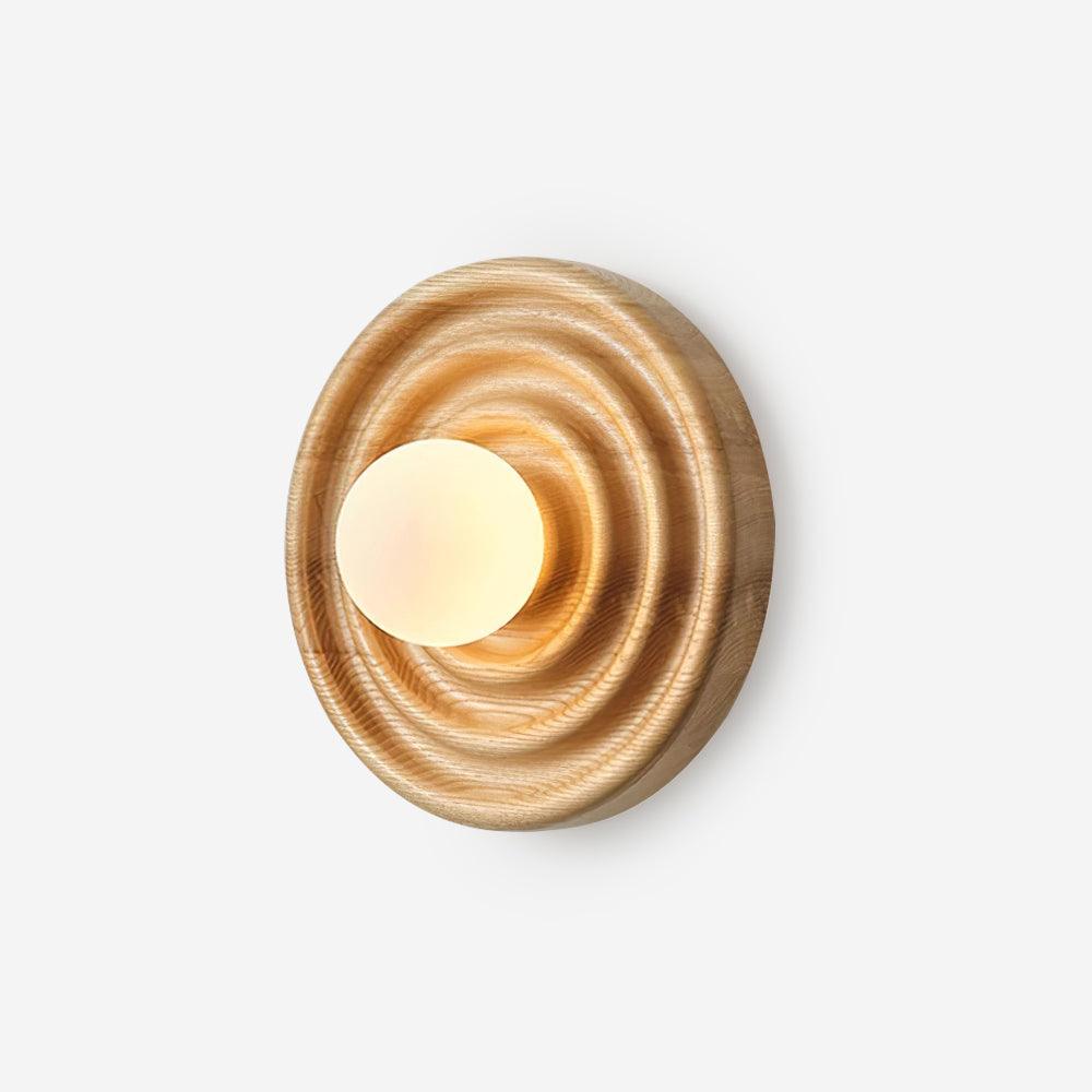 Aldinise lampada da parete Ripple con Corpo in legno di Faggio e Paralume Sferico in vetro