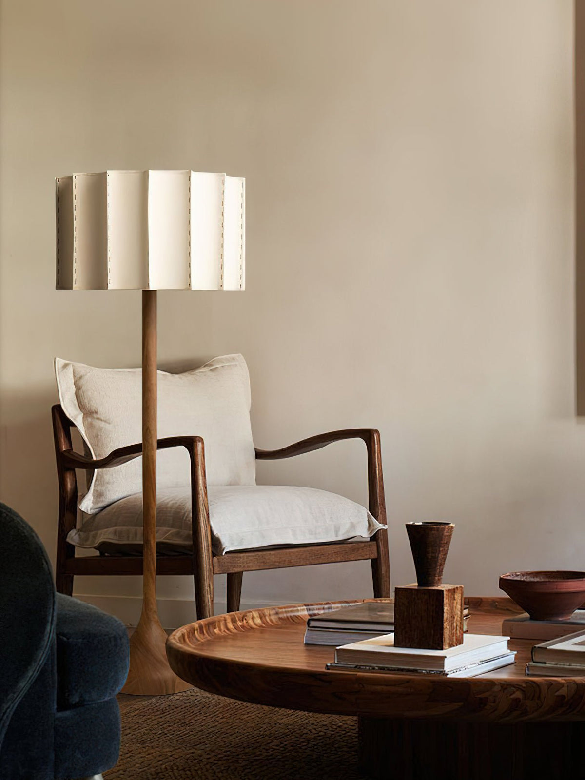 Bexi lampada da terra minimalista in legno