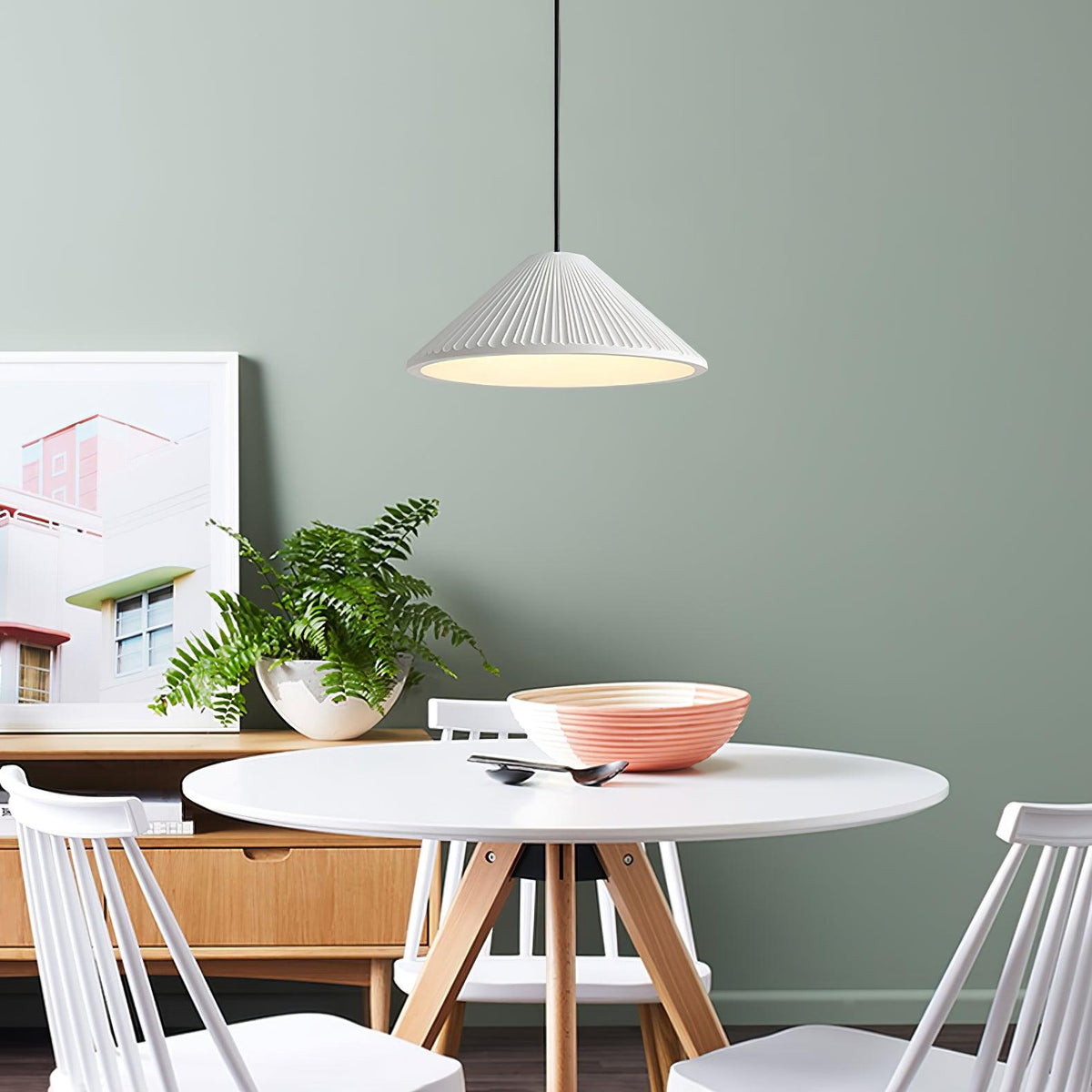 Cone Hat resina lampada a sospensione